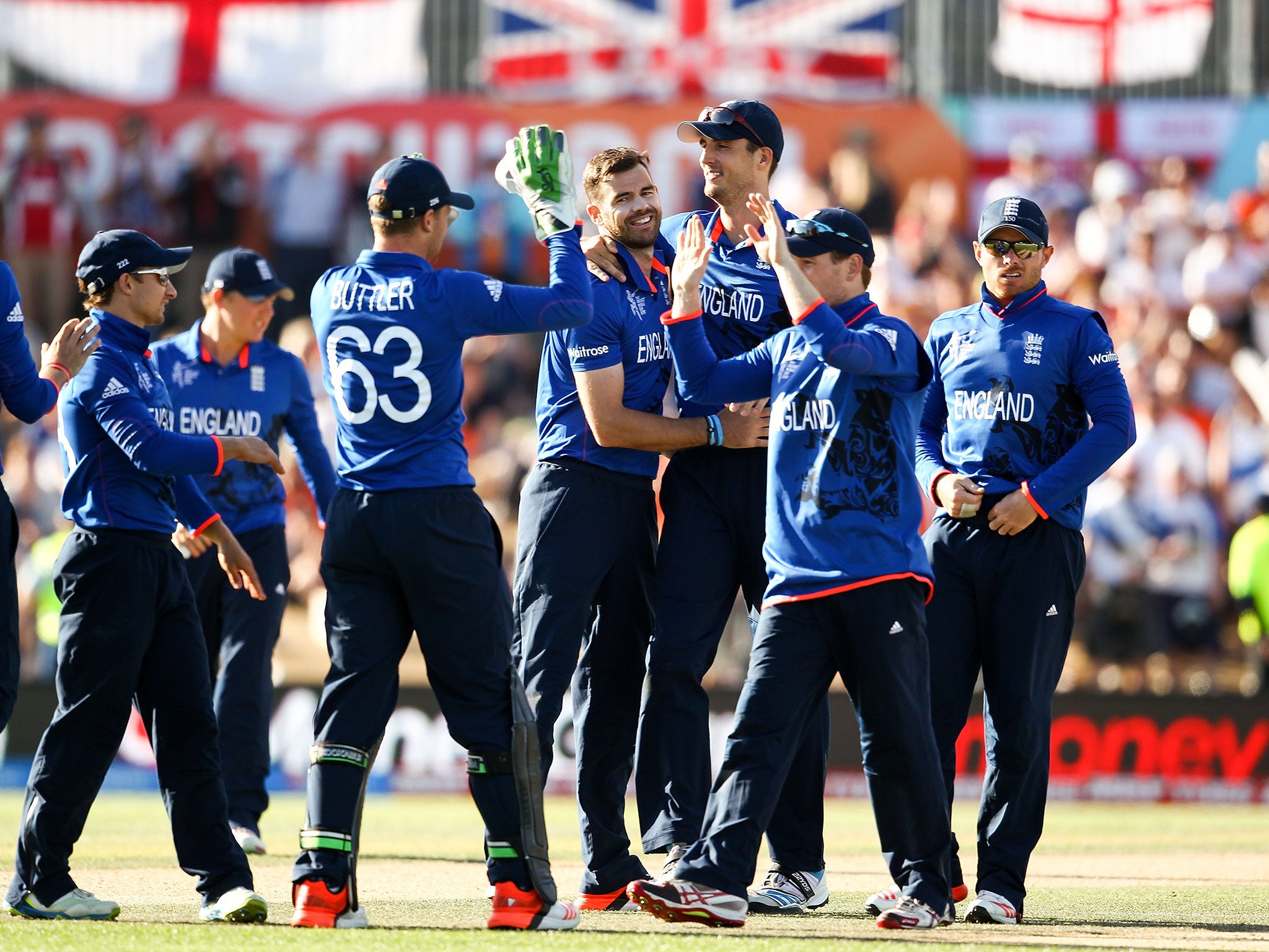 England celebrate after James Anderson takes a wicket against Scotland