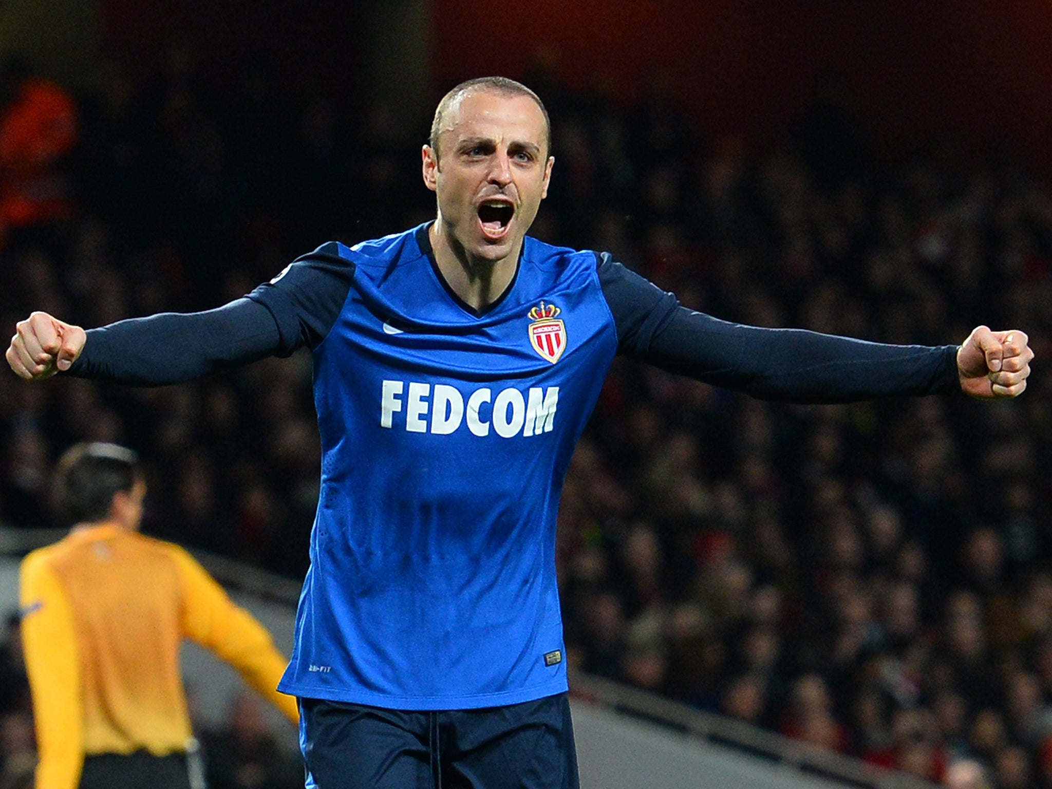 Dimitar Berbatov celebrates his goal against Arsenal