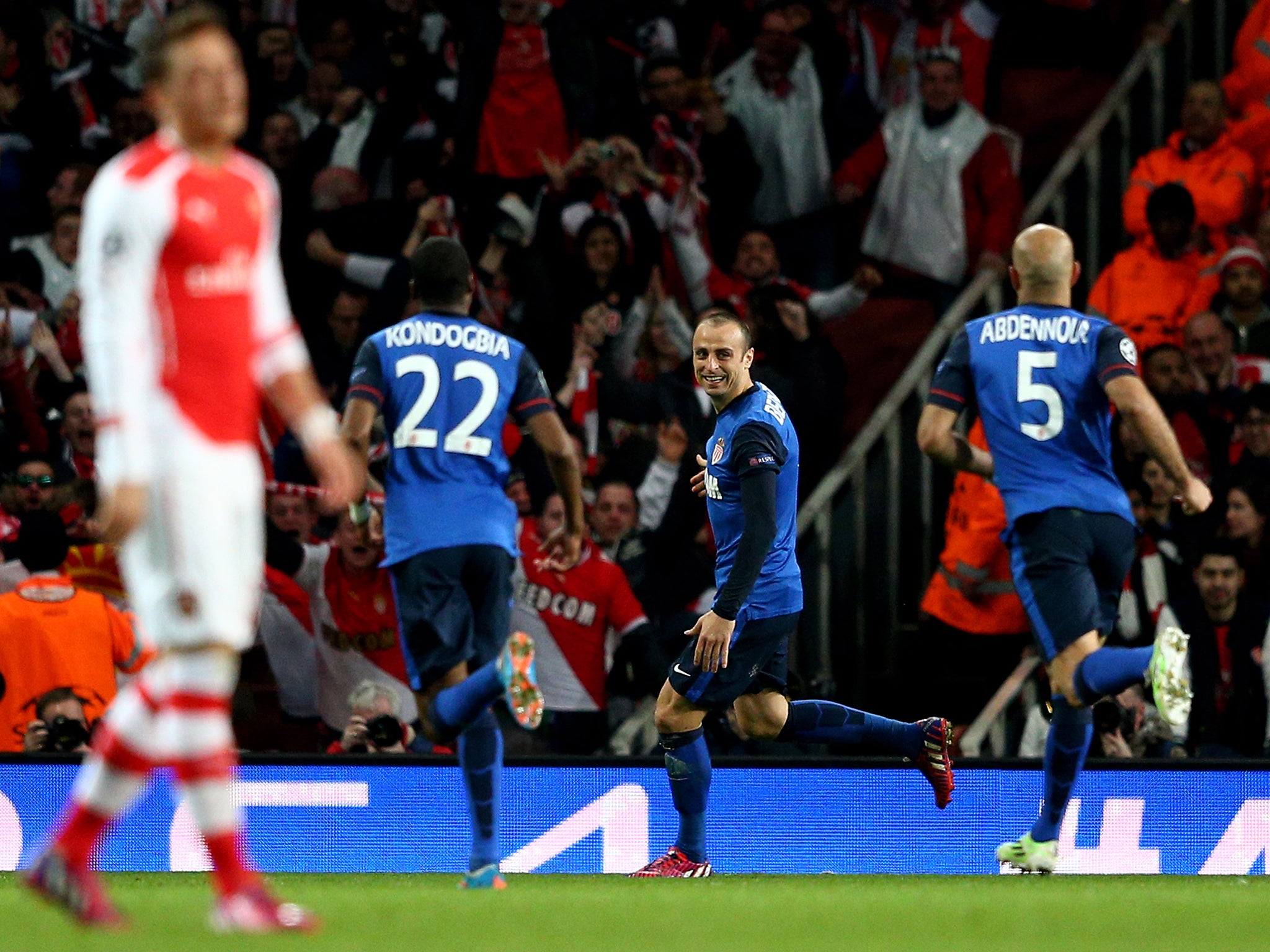 &#13;
Dimitar Berbatov celebrates his goal against Arsenal (Getty)&#13;