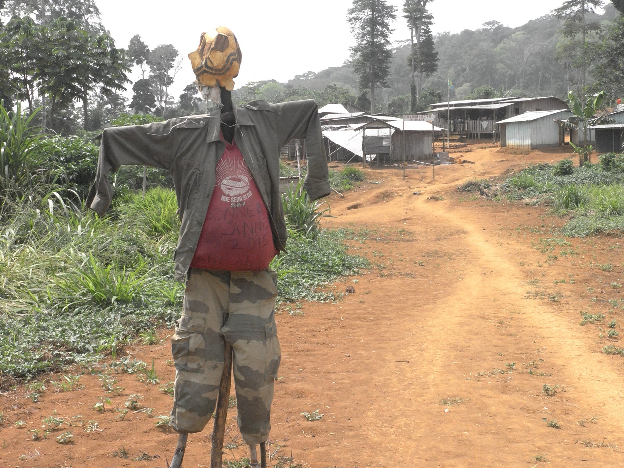 Minkébé shanty town