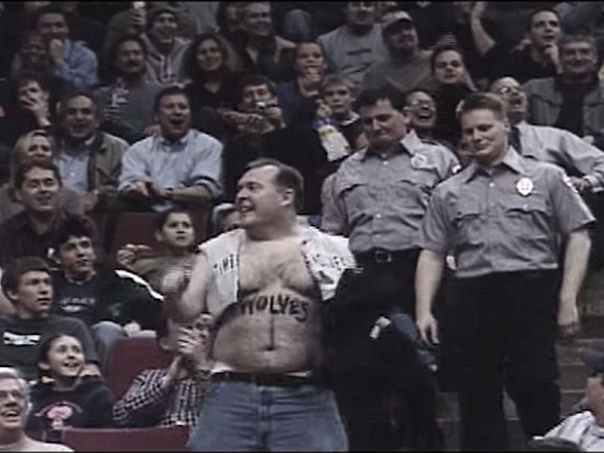 Jiggly Boy with policemen in 2004