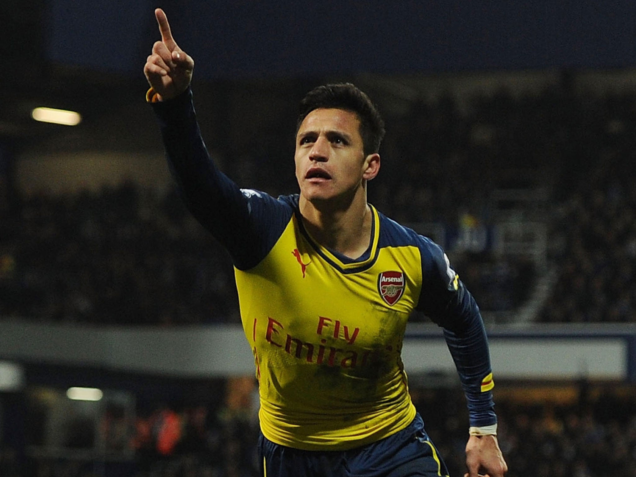 Alexis Sanchez celebrates his goal for Arsenal