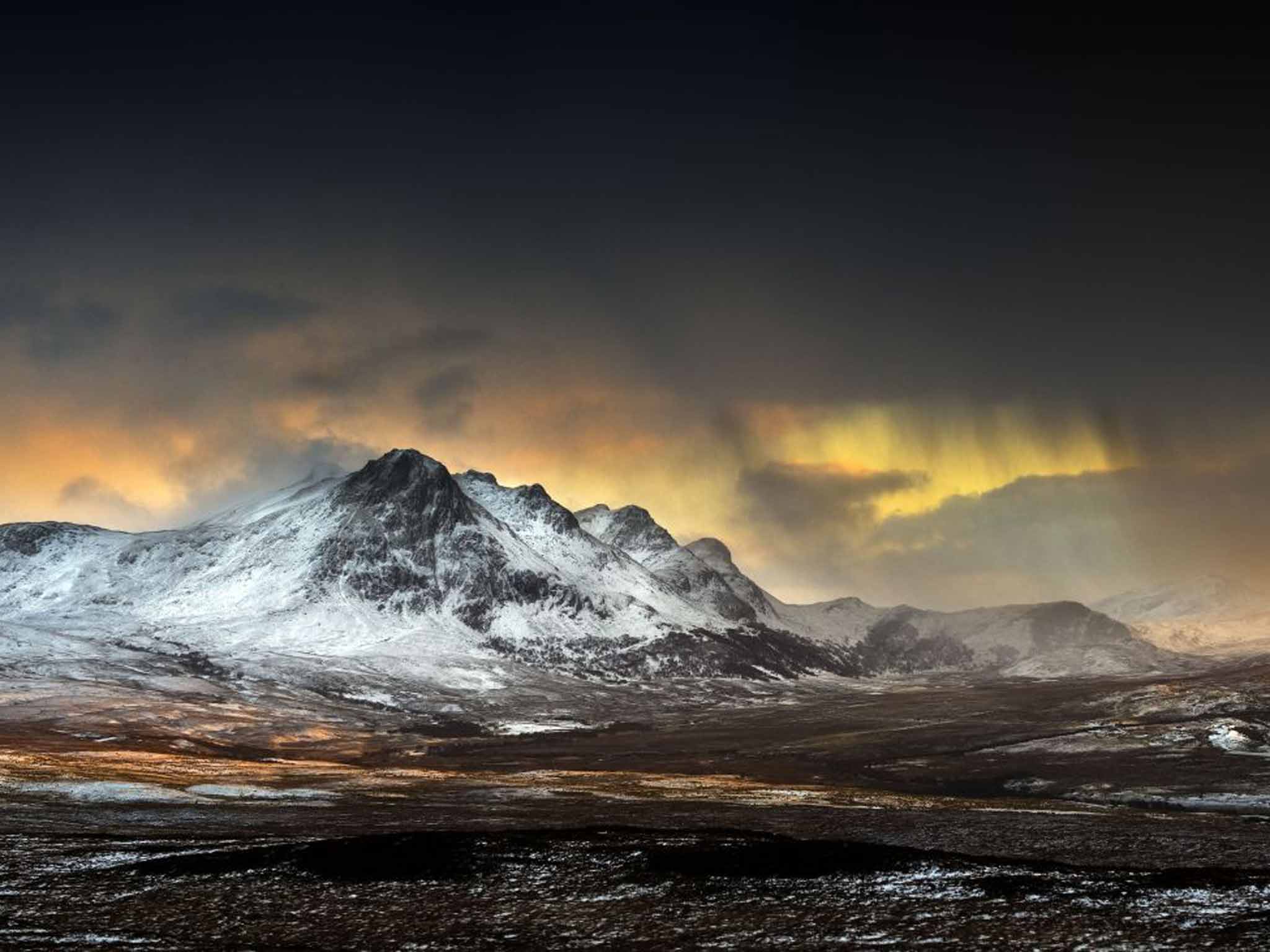 Shine a light: spectacular scenes around Ben Loyal