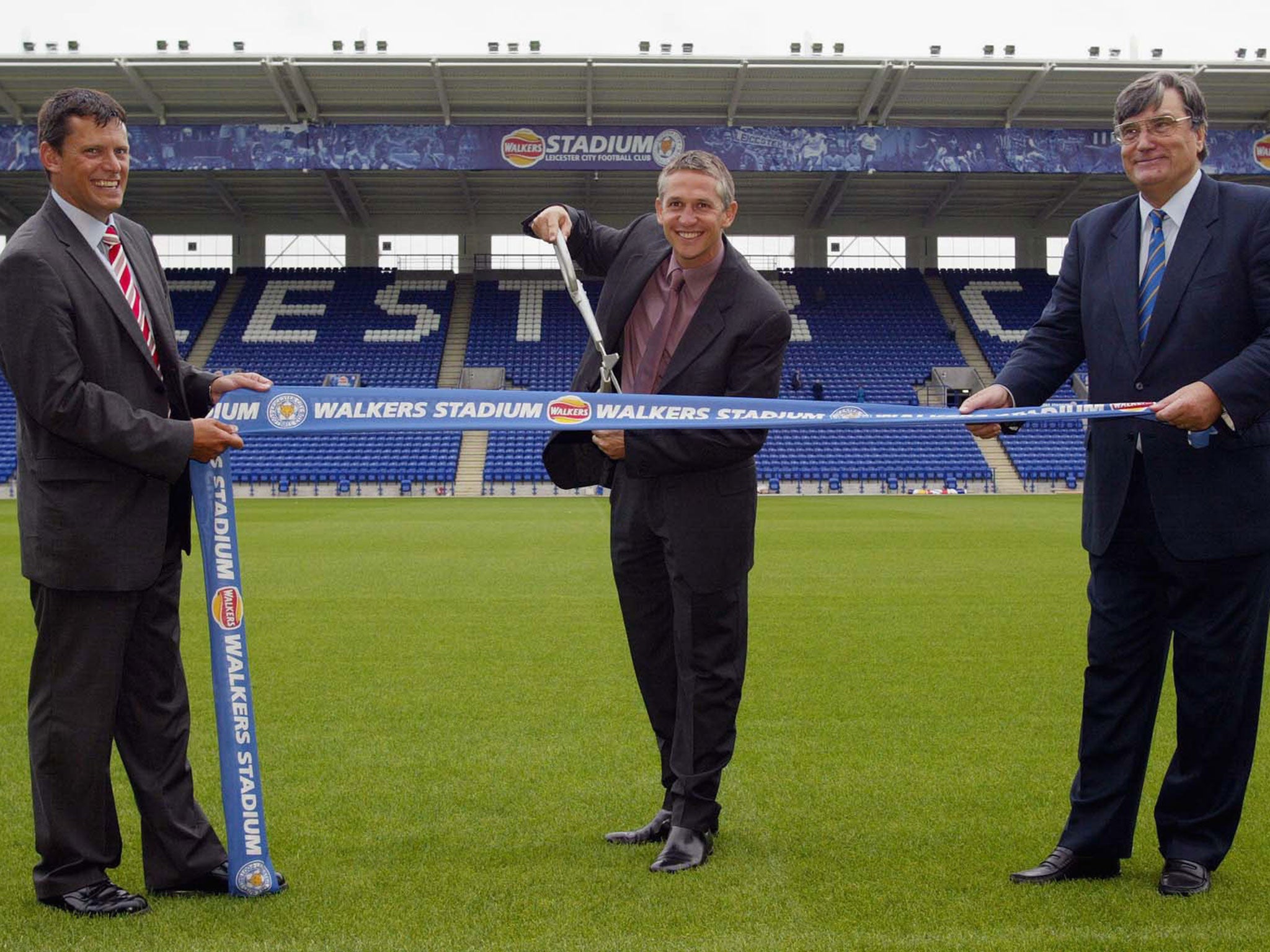 Lineker opens the Walkers Stadium, now called the King Power Stadium