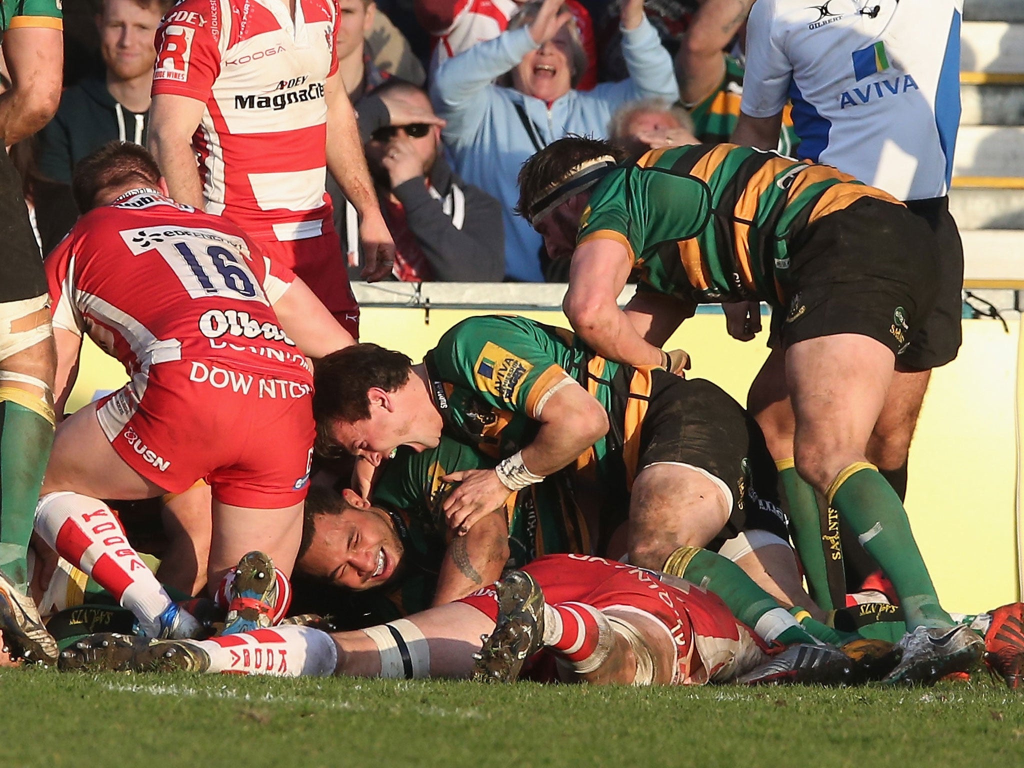 Samu Manoa scores a last-mintue try to rescue a draw