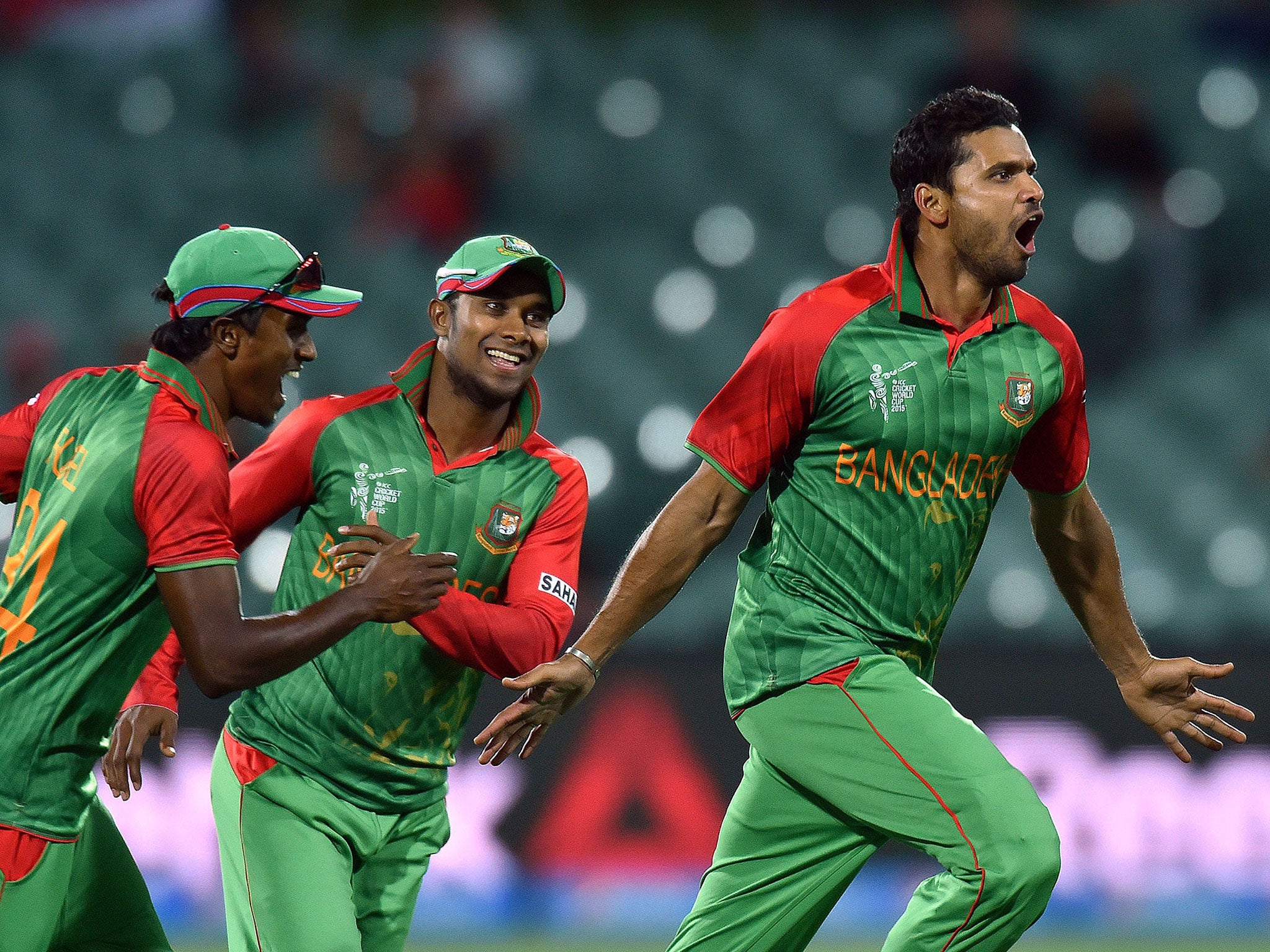 Mashrafe Mortaza celebrates the wicket of Joe Root