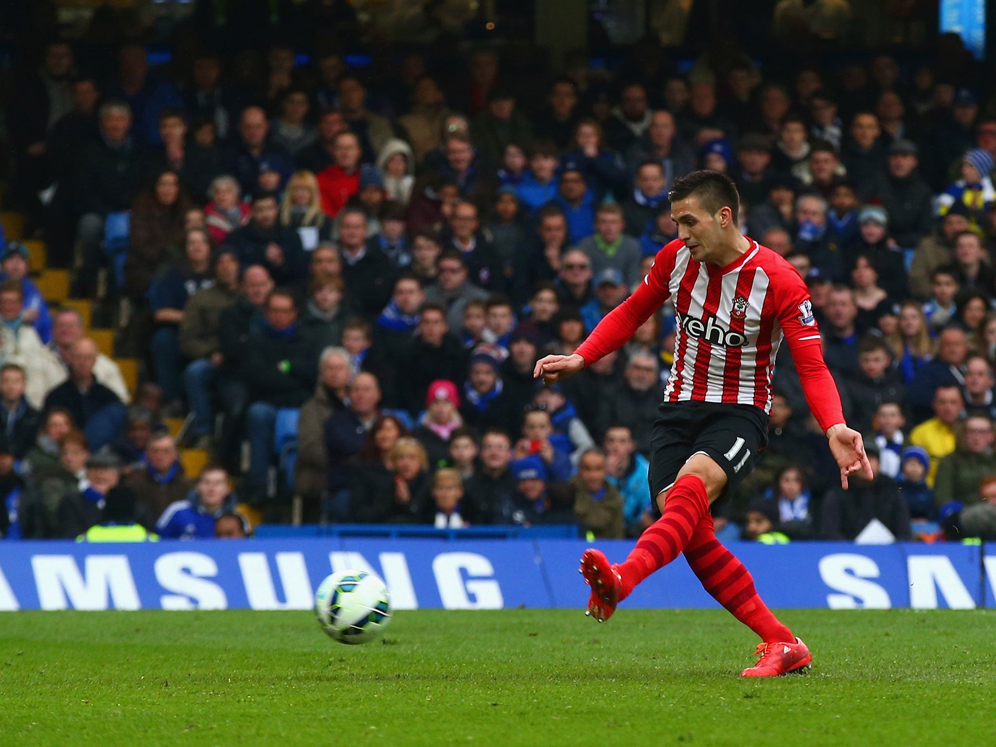 Dusan Tadic scores form the penalty spot