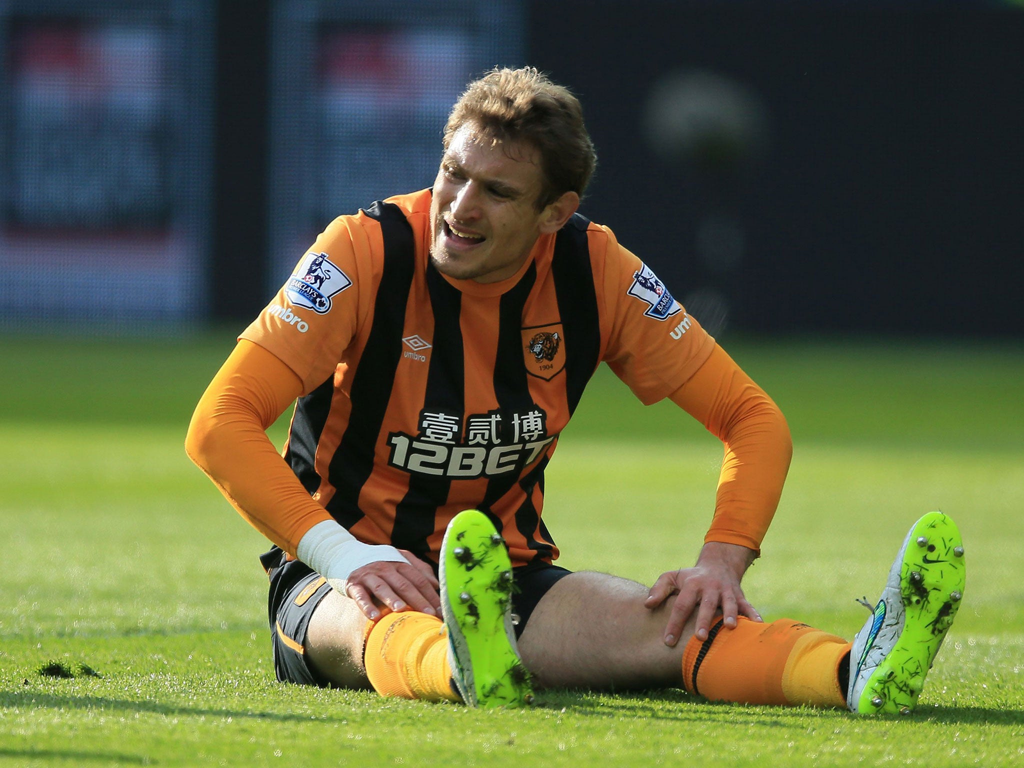 Hull’s Nikica Jelavic reacts after his miss against Leicester