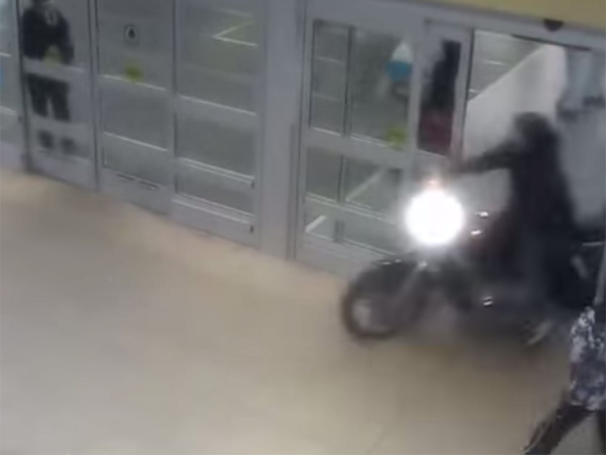 Motorcyclist entered the shopping mall in a bid to escape police