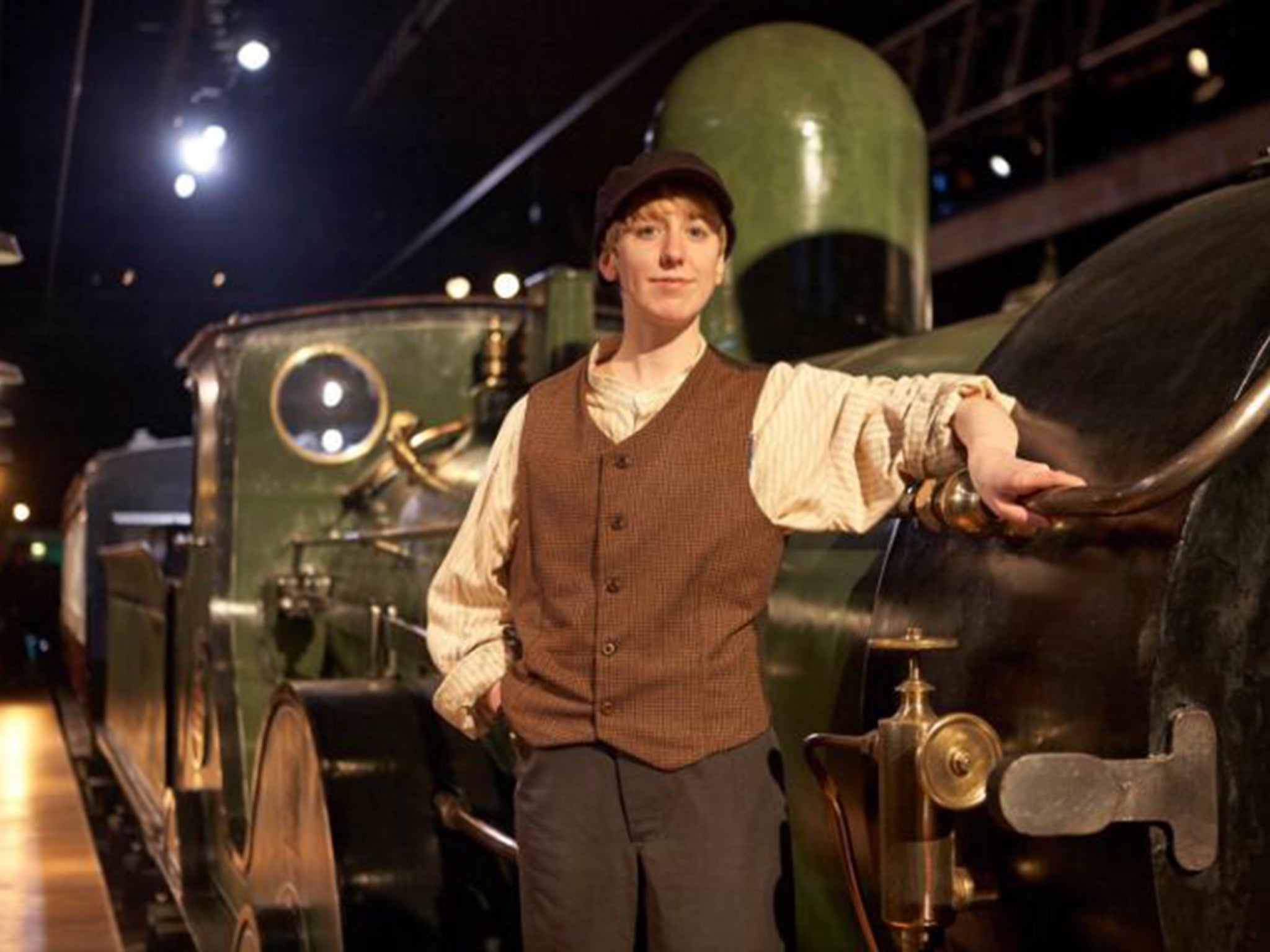 Holly Williams looks the part on 'The Railway Children' set