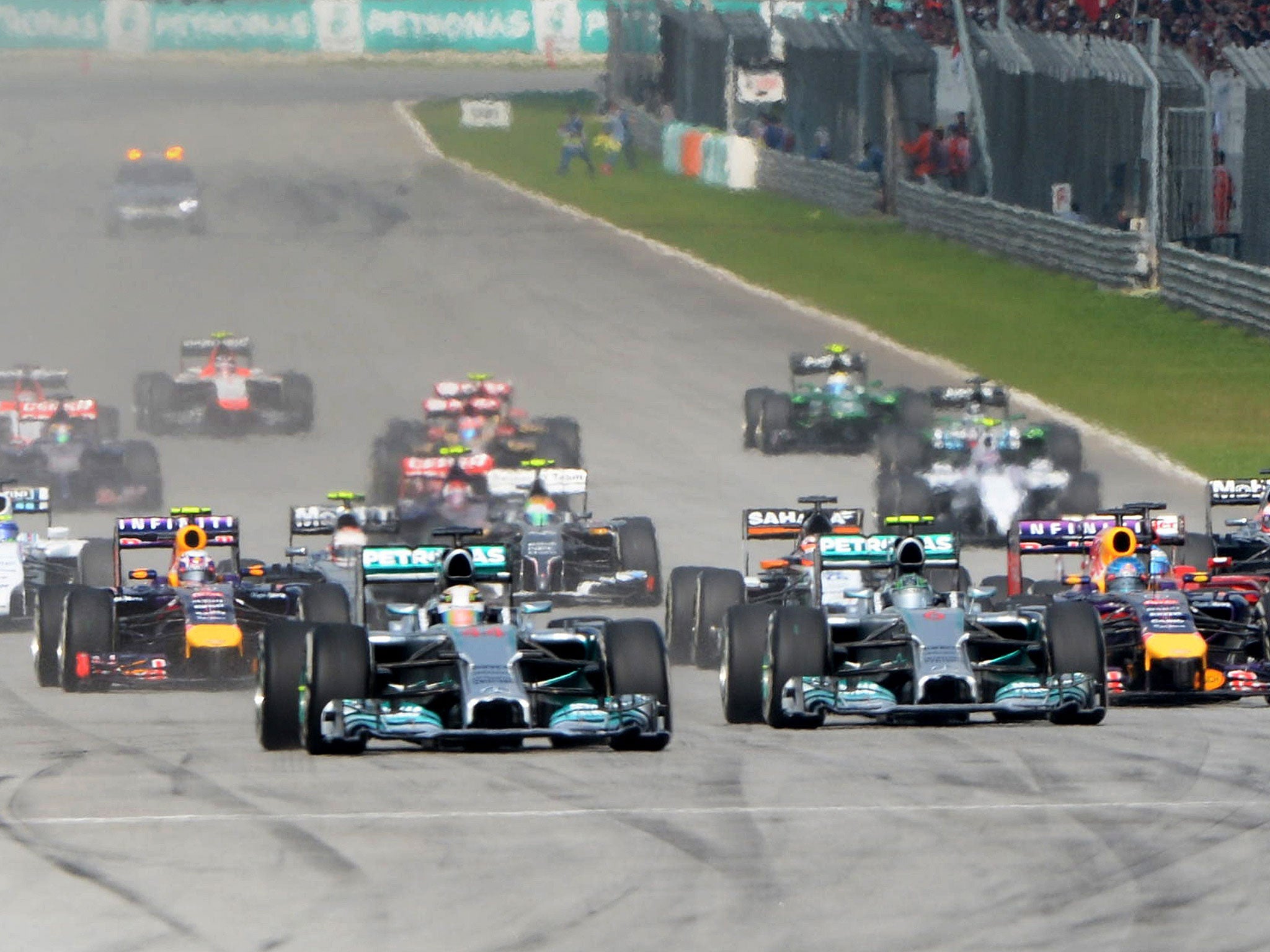 The start of the 2014 Malaysian Grand Prix