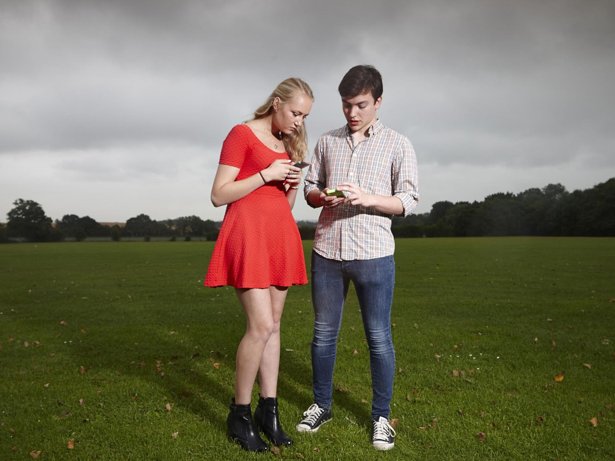 Smart phones, dumb reading: Rebecca and Harry from ‘Teens’