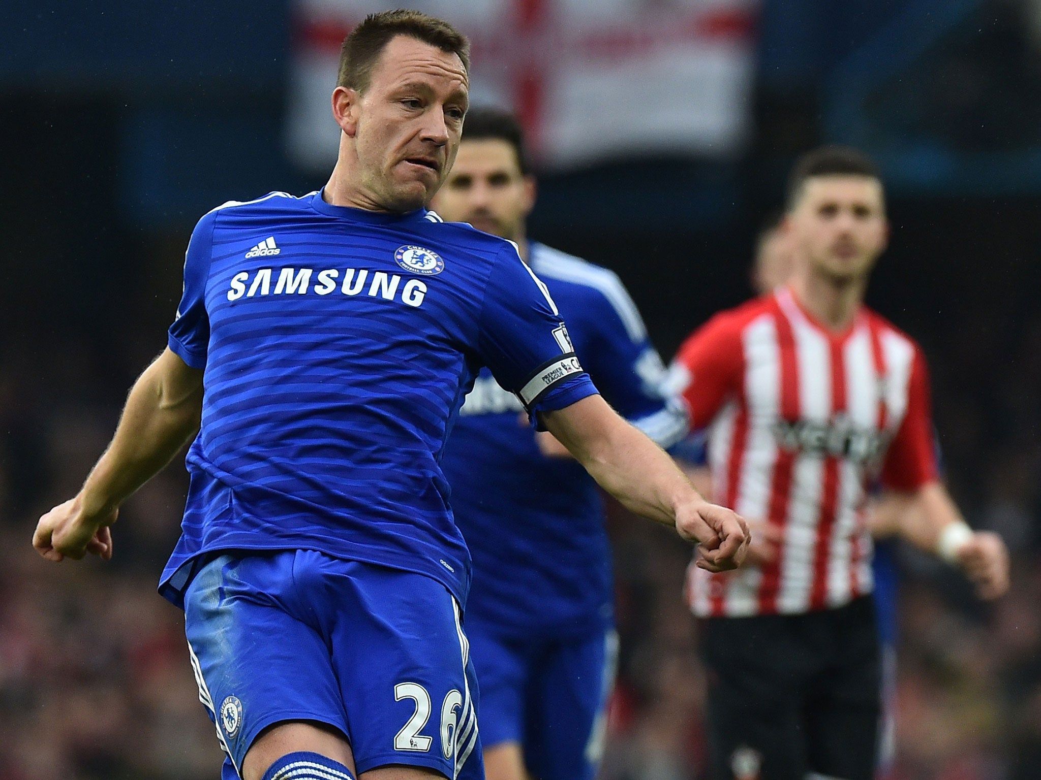 Chelsea defender John Terry has signed a new one year contract