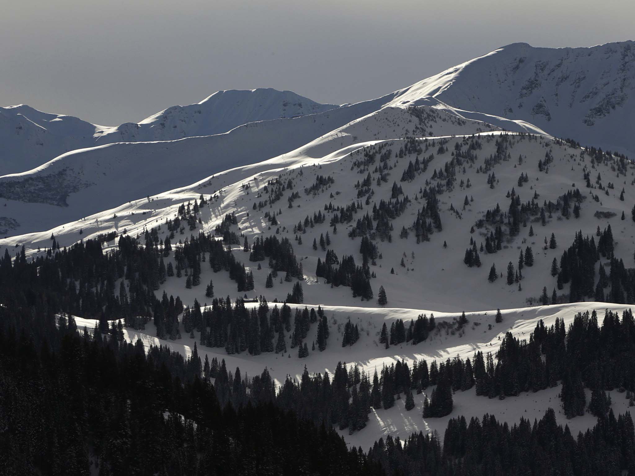 In some areas of the Alps, avalanche danger rose to level 5 this month