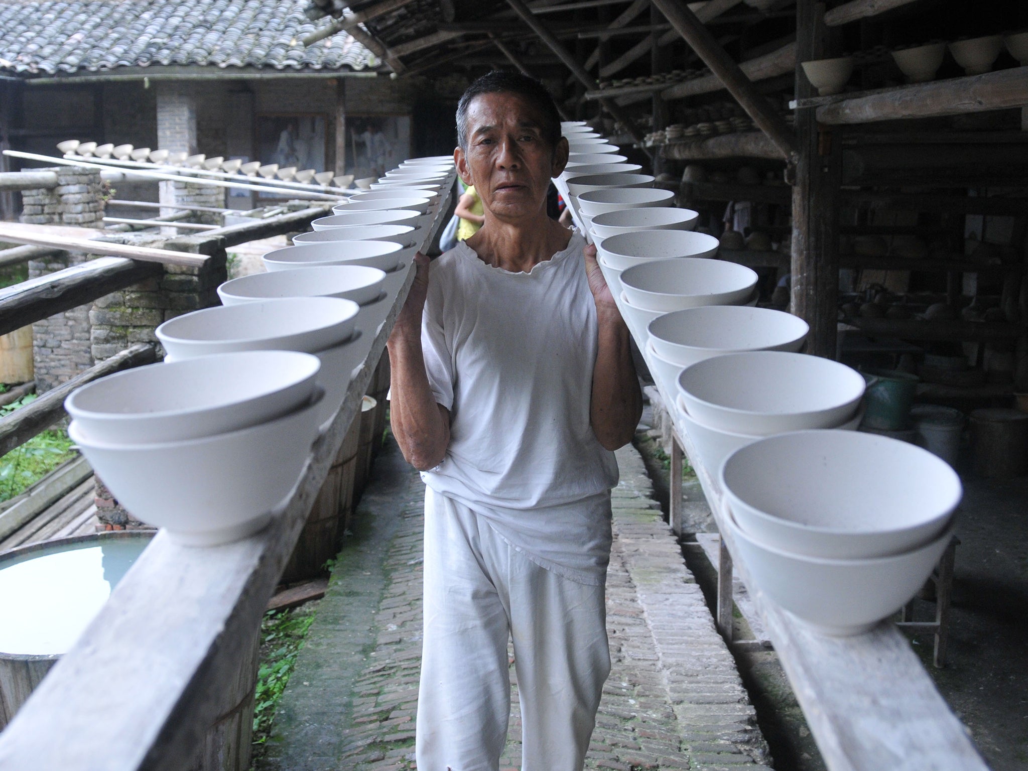 China in your hands: One of Jingdezhen’s porcelain craftsmen