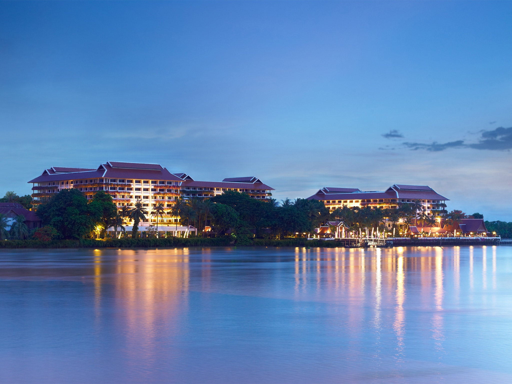 The Chao Phraya riverside