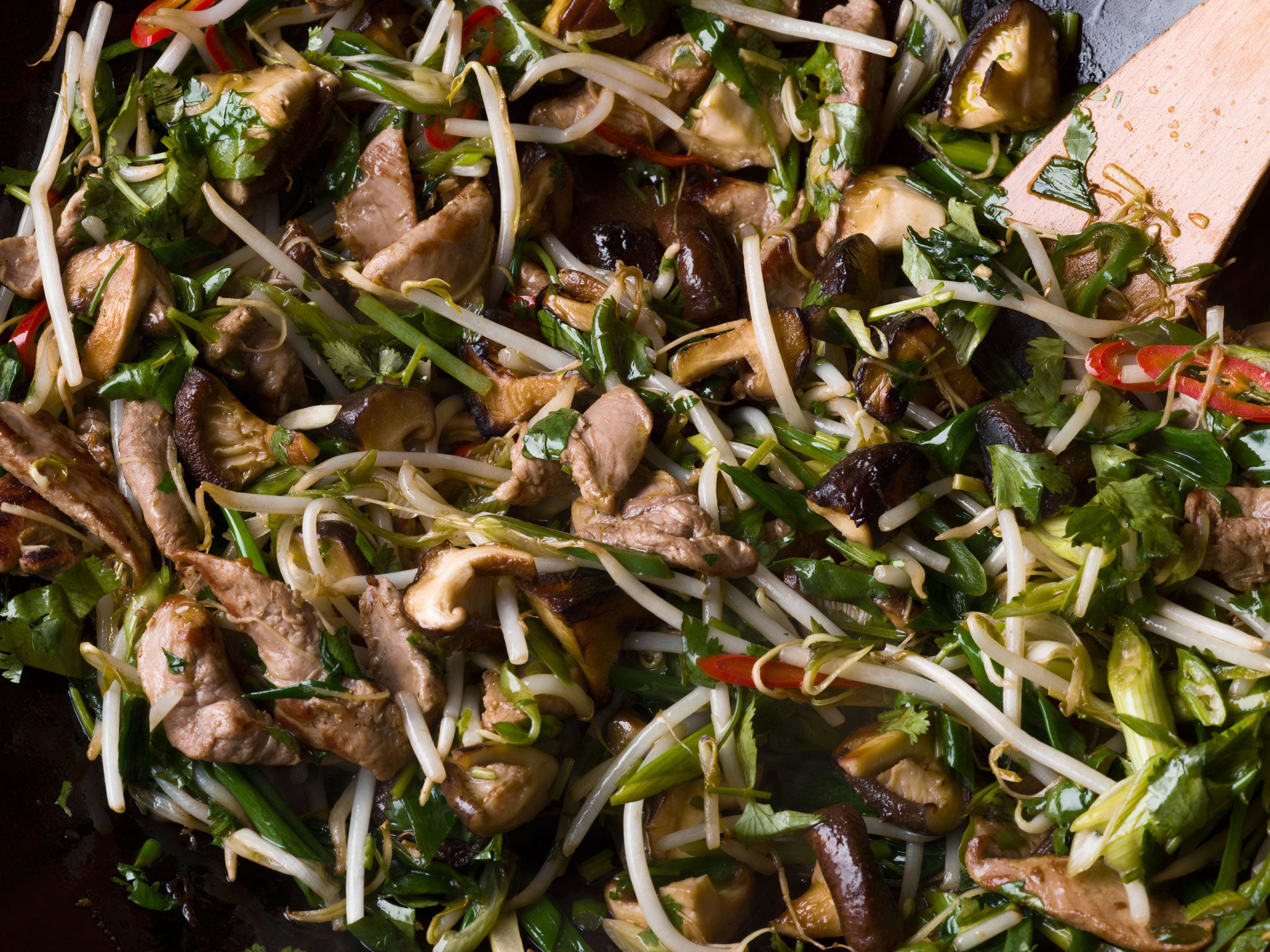 Stir-fried duck with mushrooms