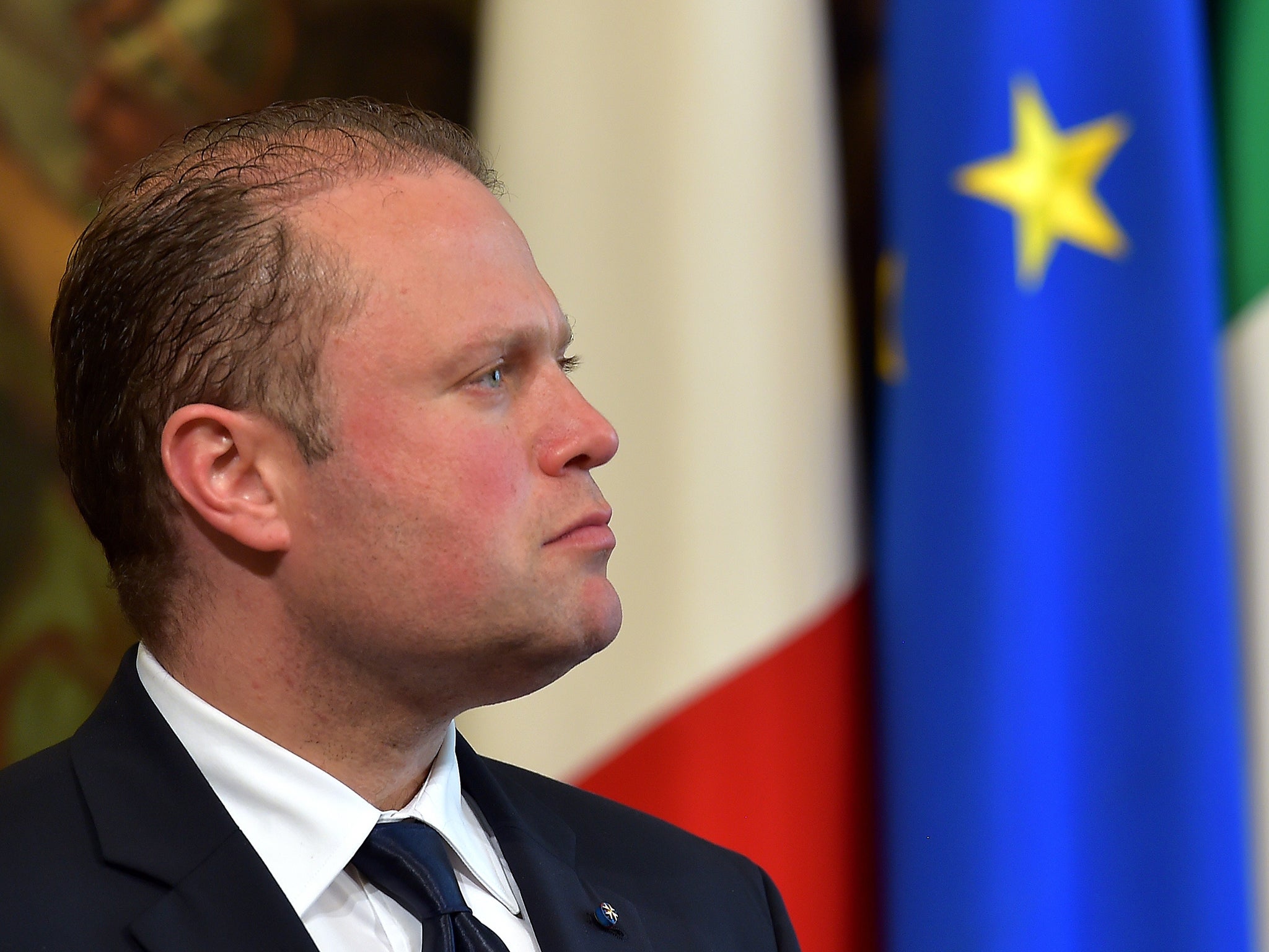 Maltese Prime Minister Joseph Muscat has called for a UN-backed force to intervene directly in Libya