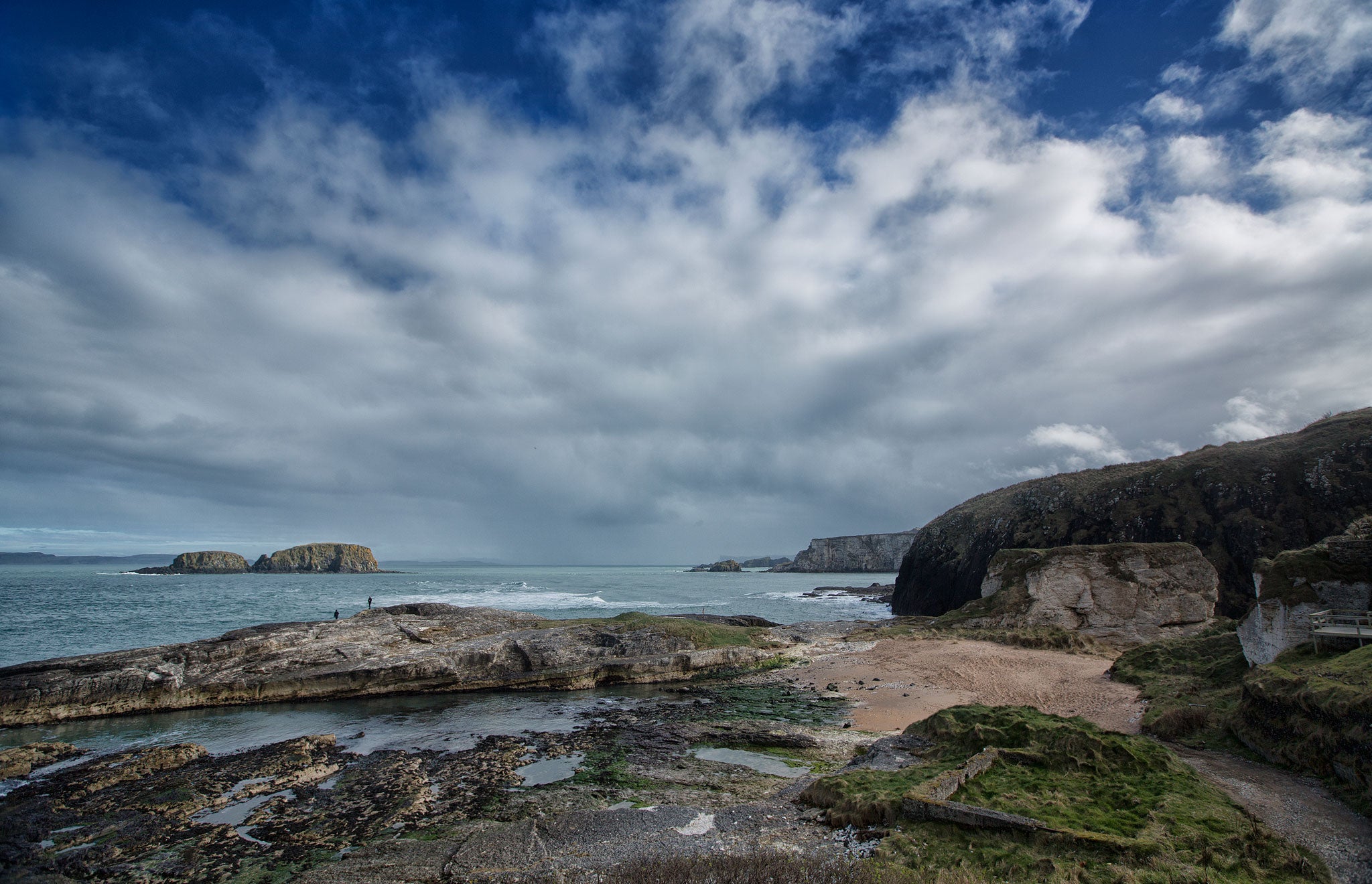 The lovely harbour at Ballintoy became Lordsport in the Iron Islands