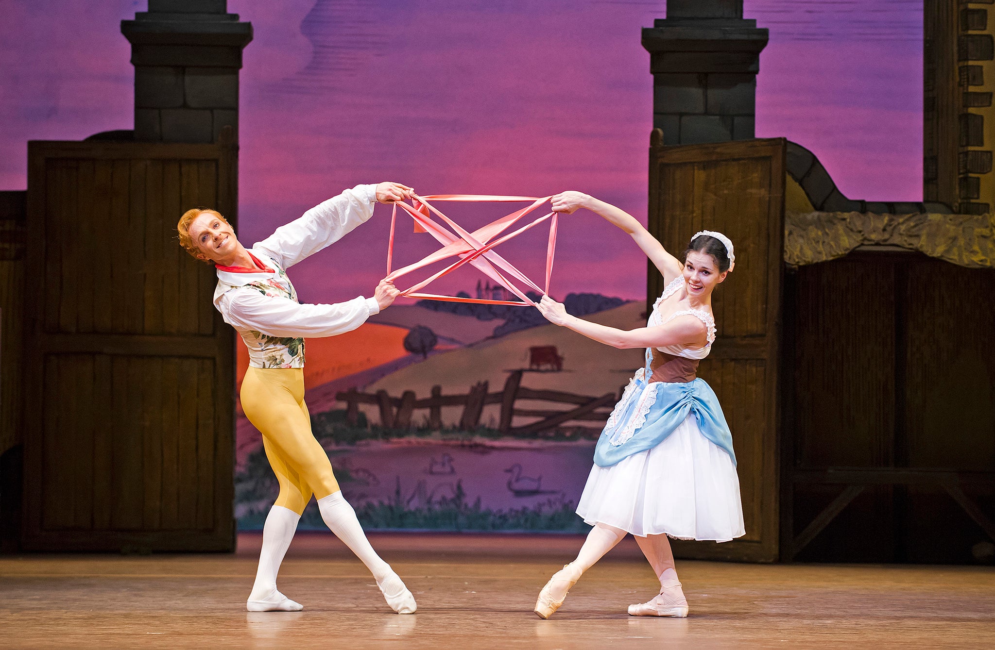 Steven McRae as Colas, Natalia Osipova as Lise