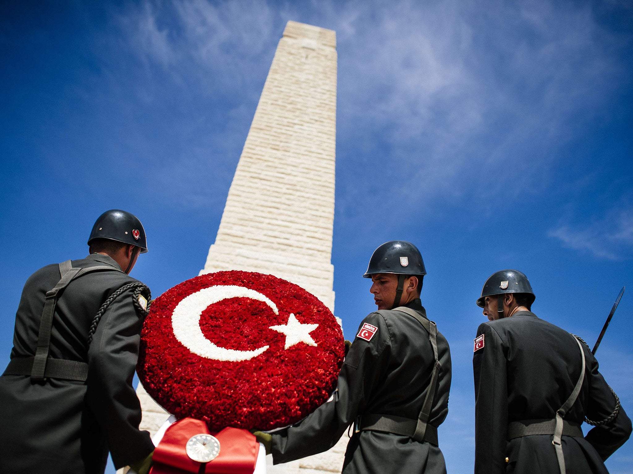 Turkish soldiers at the Helles memorial in Gallipoli (AFP/Getty)