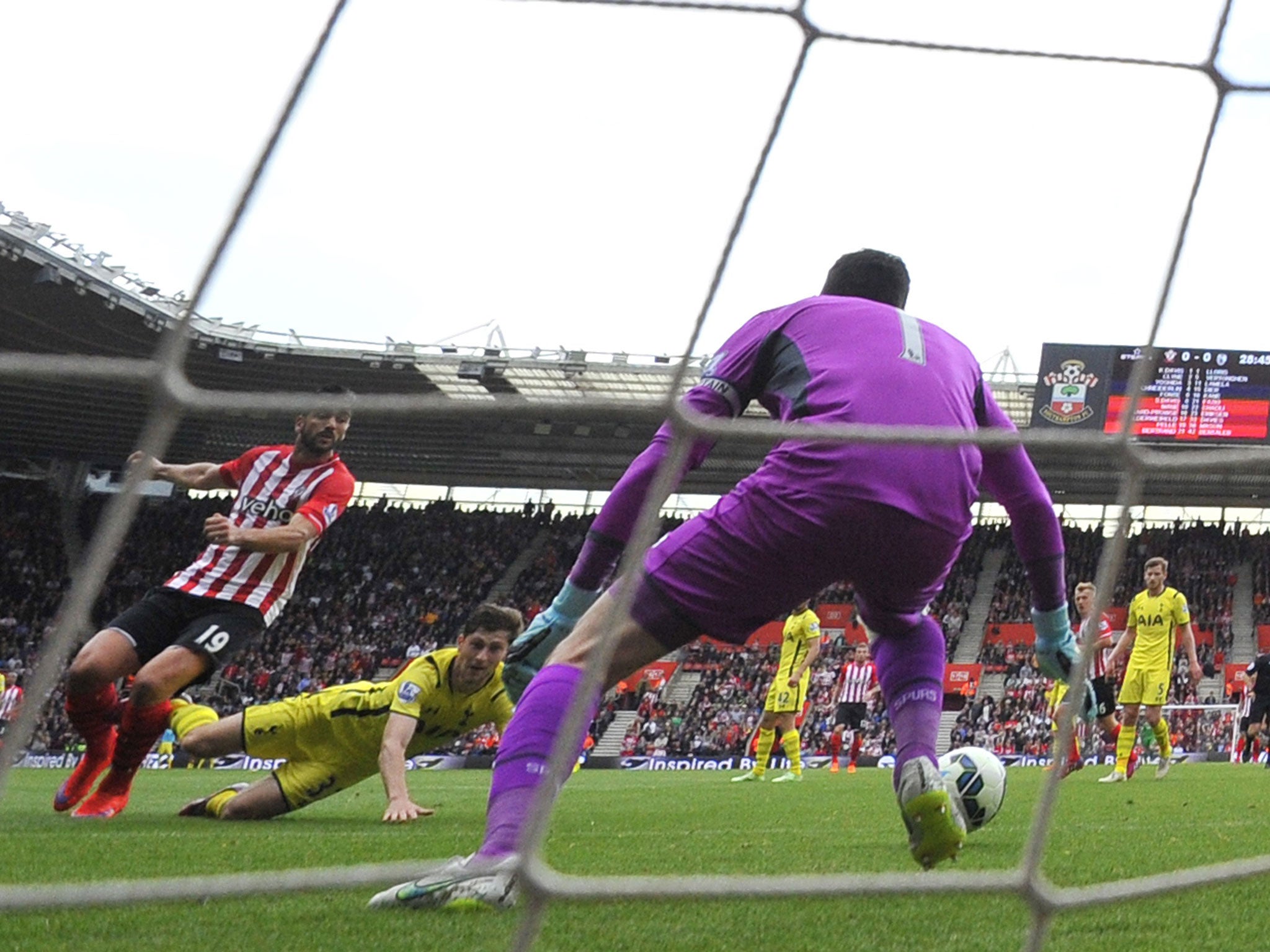 Pelle pokes the ball beyond Hugo Lloris to open the scoring