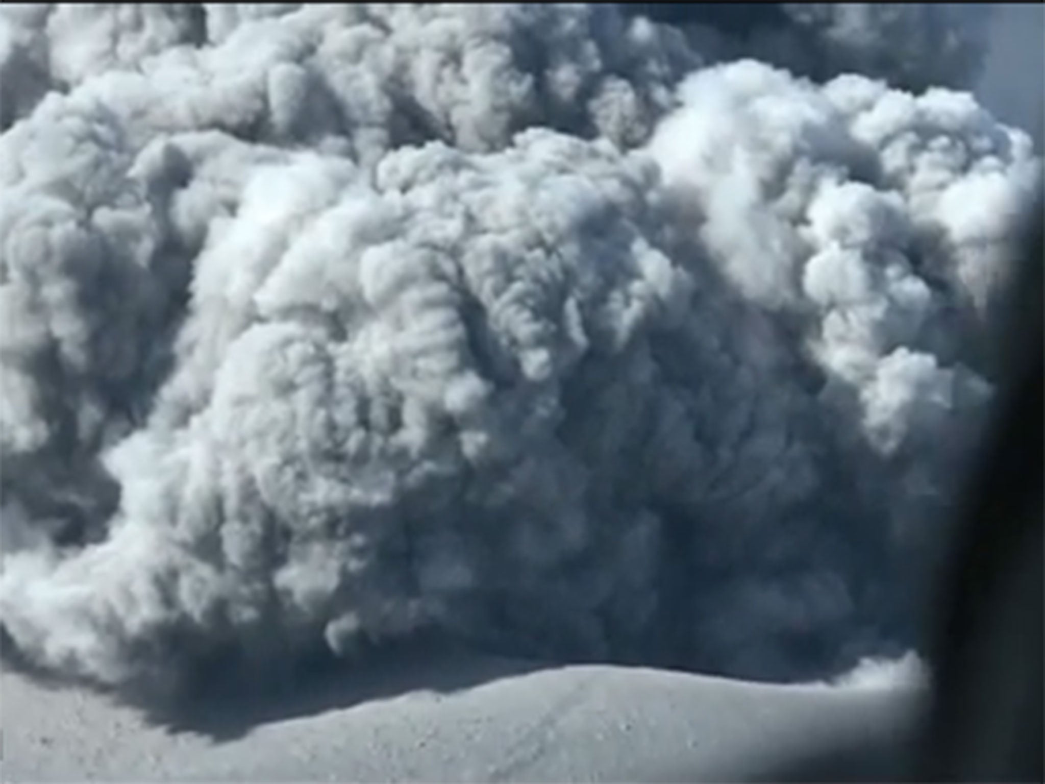 The smoke continues to engulf the skies around Chile