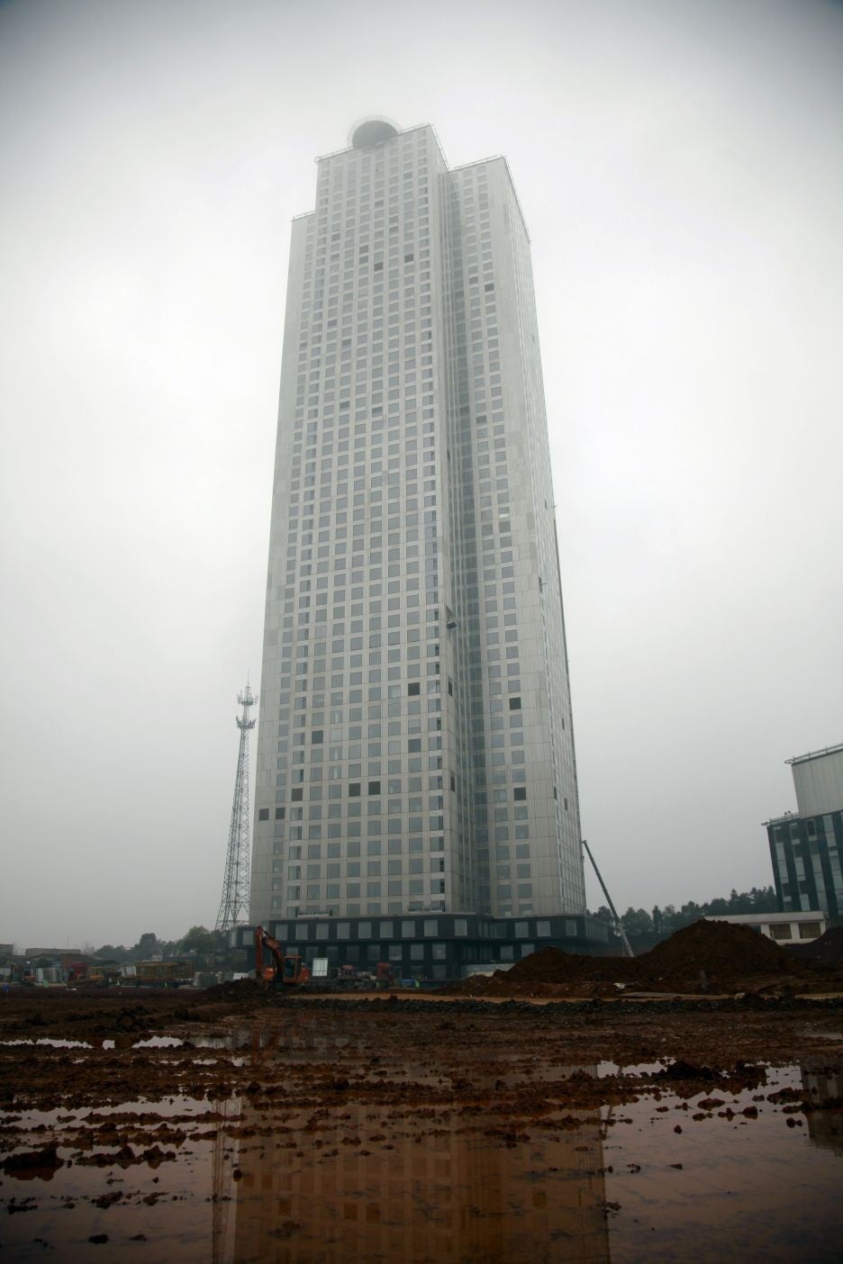 The Broad Sustainable Building Co construction company erected a 57-story skyscraper in 19 working days