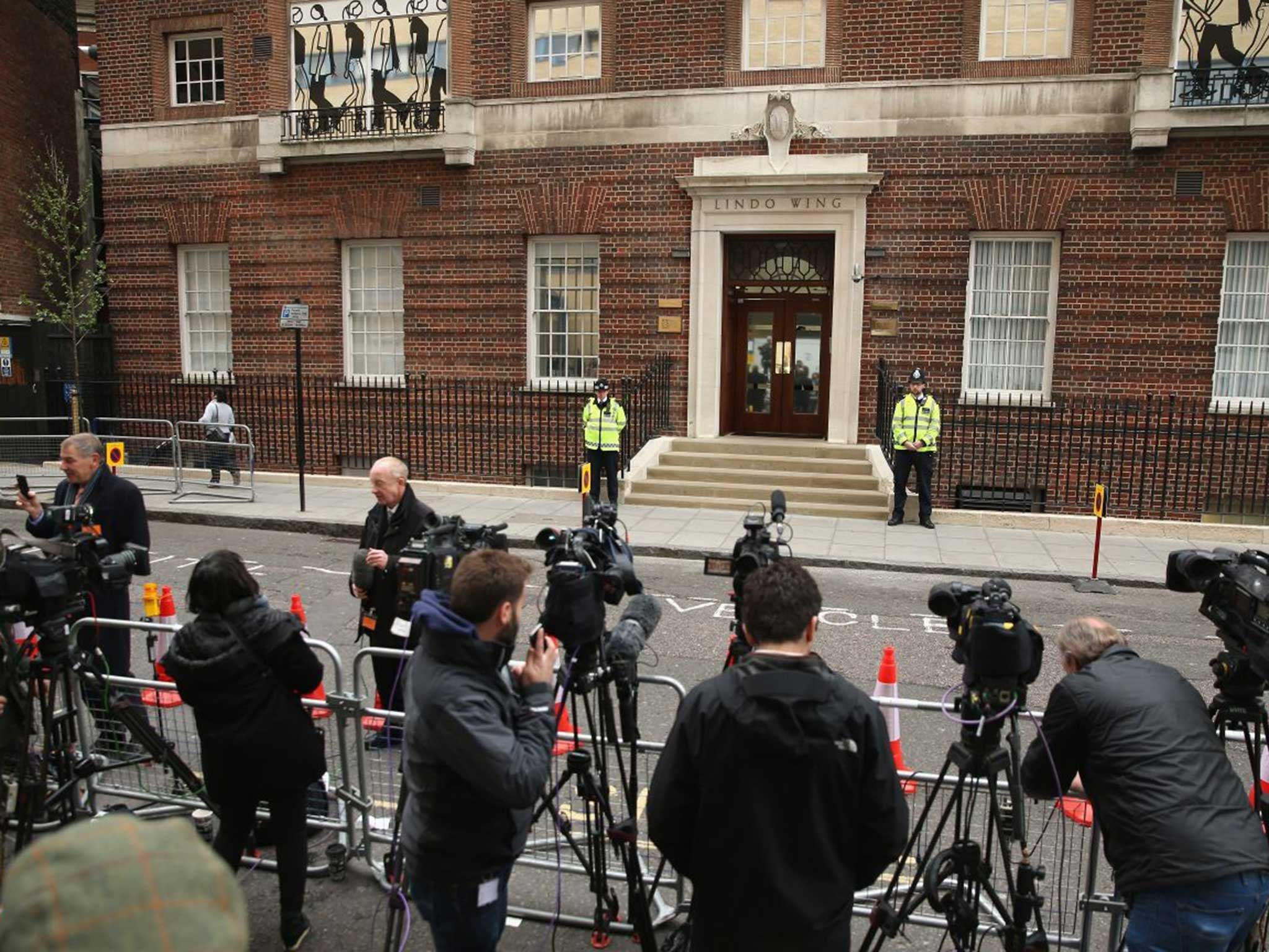 Outside the Lindo Wing where the Duchess of Cambridge is due to give birth