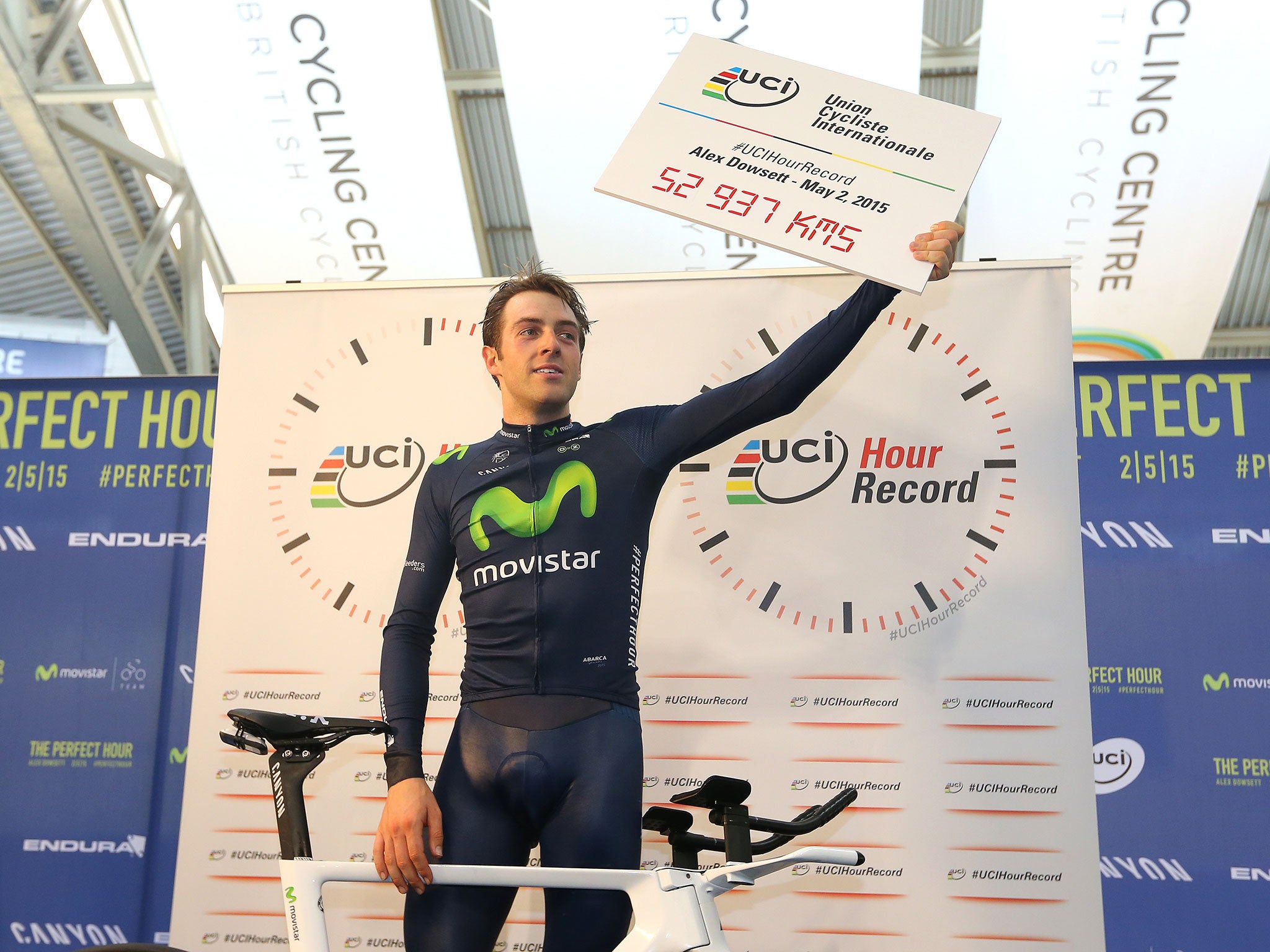 Alex Dowsett celebrates his record-breaking performance