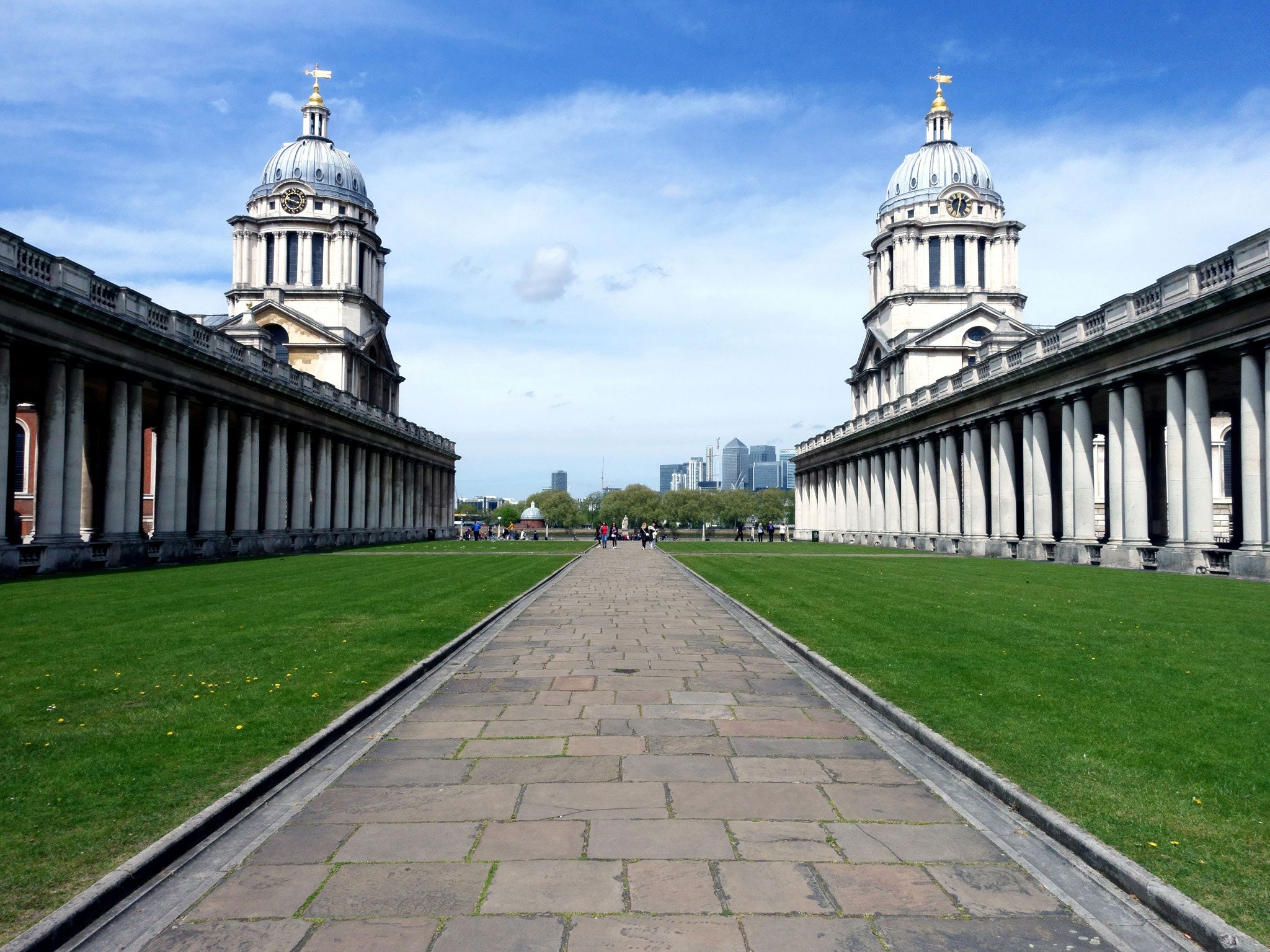 Why is Greenwich (pictured) twinned with the Tema in Ghana?