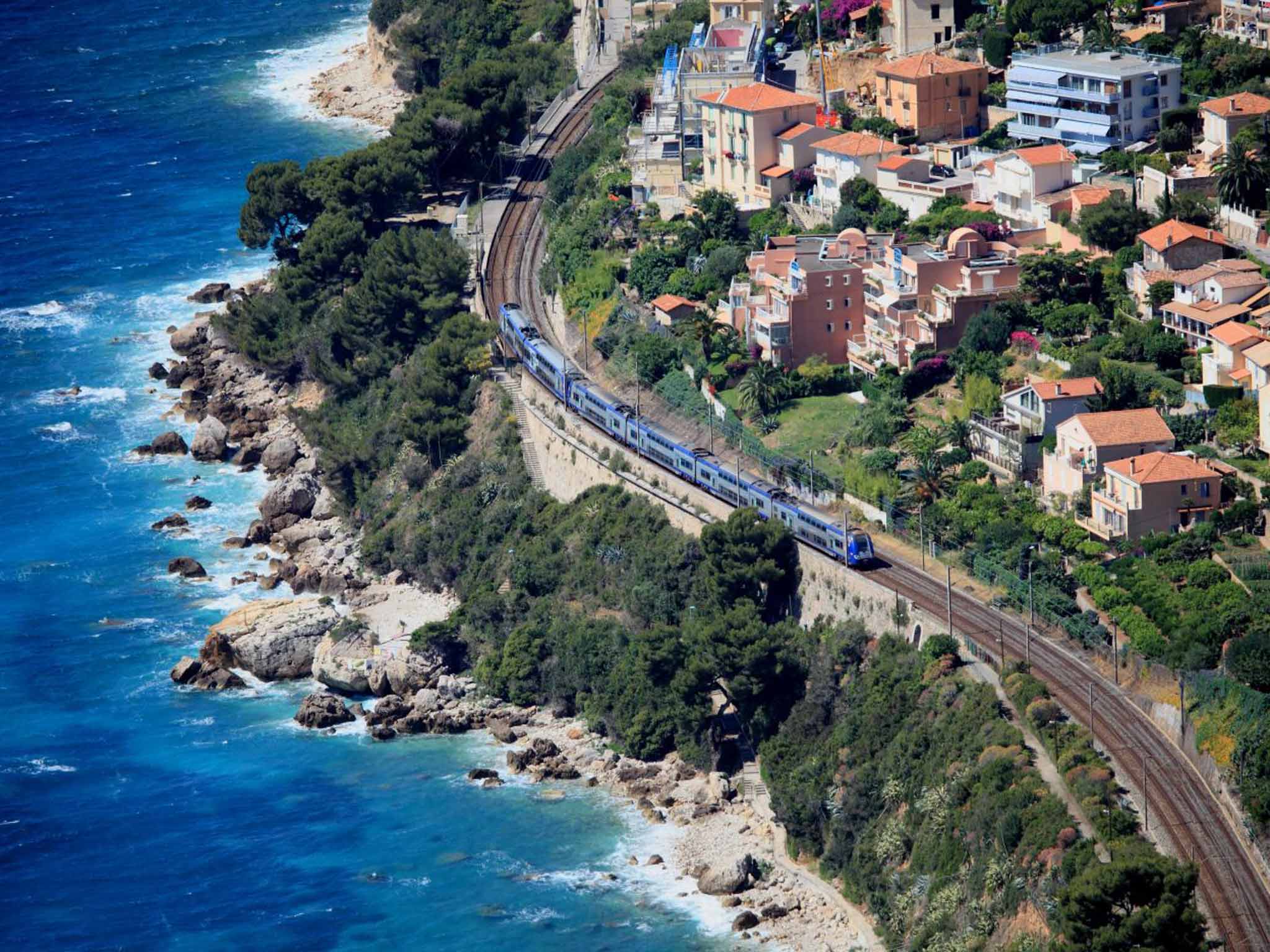 From Marseille you can continue along the Côte d’Azur