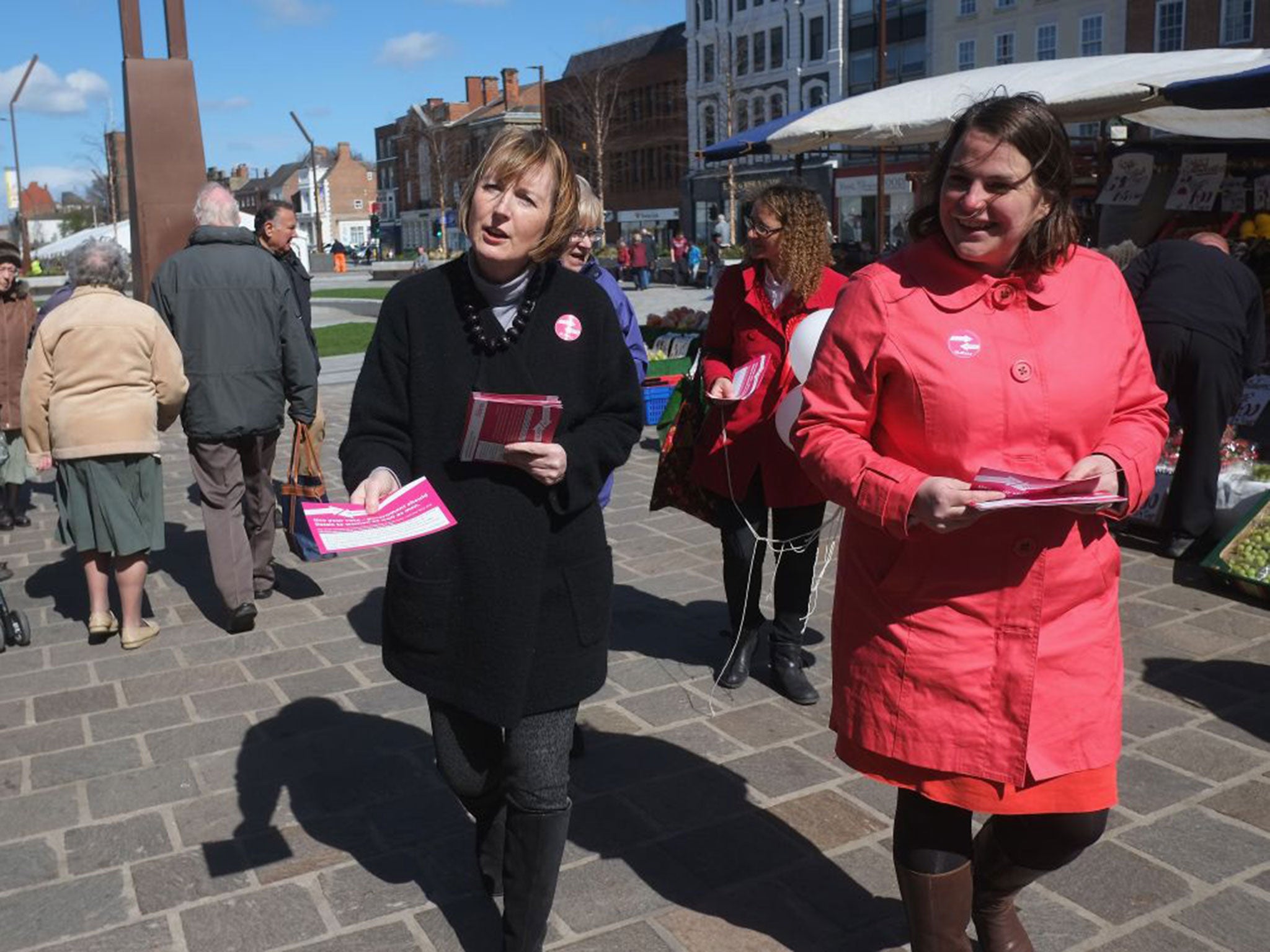 Harriet Harman handing out pamphlets in Stockton-on-Tees