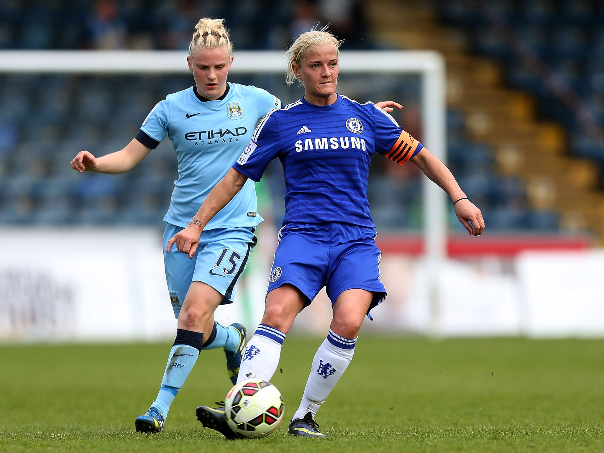 Katie Chapman, right, did not play for England for five years after a dispute with Hope Powell