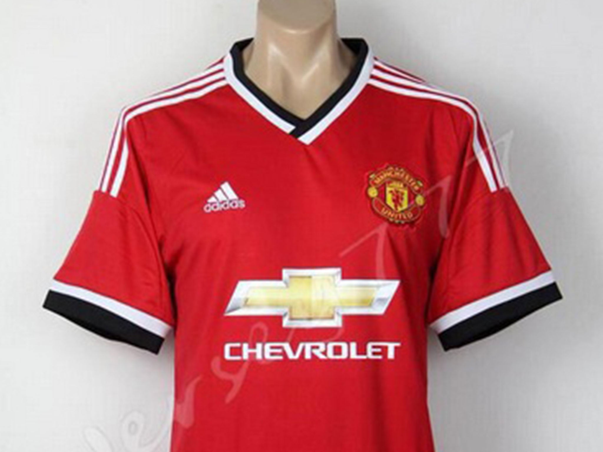 Manchester United's 2015/16 home shirt?