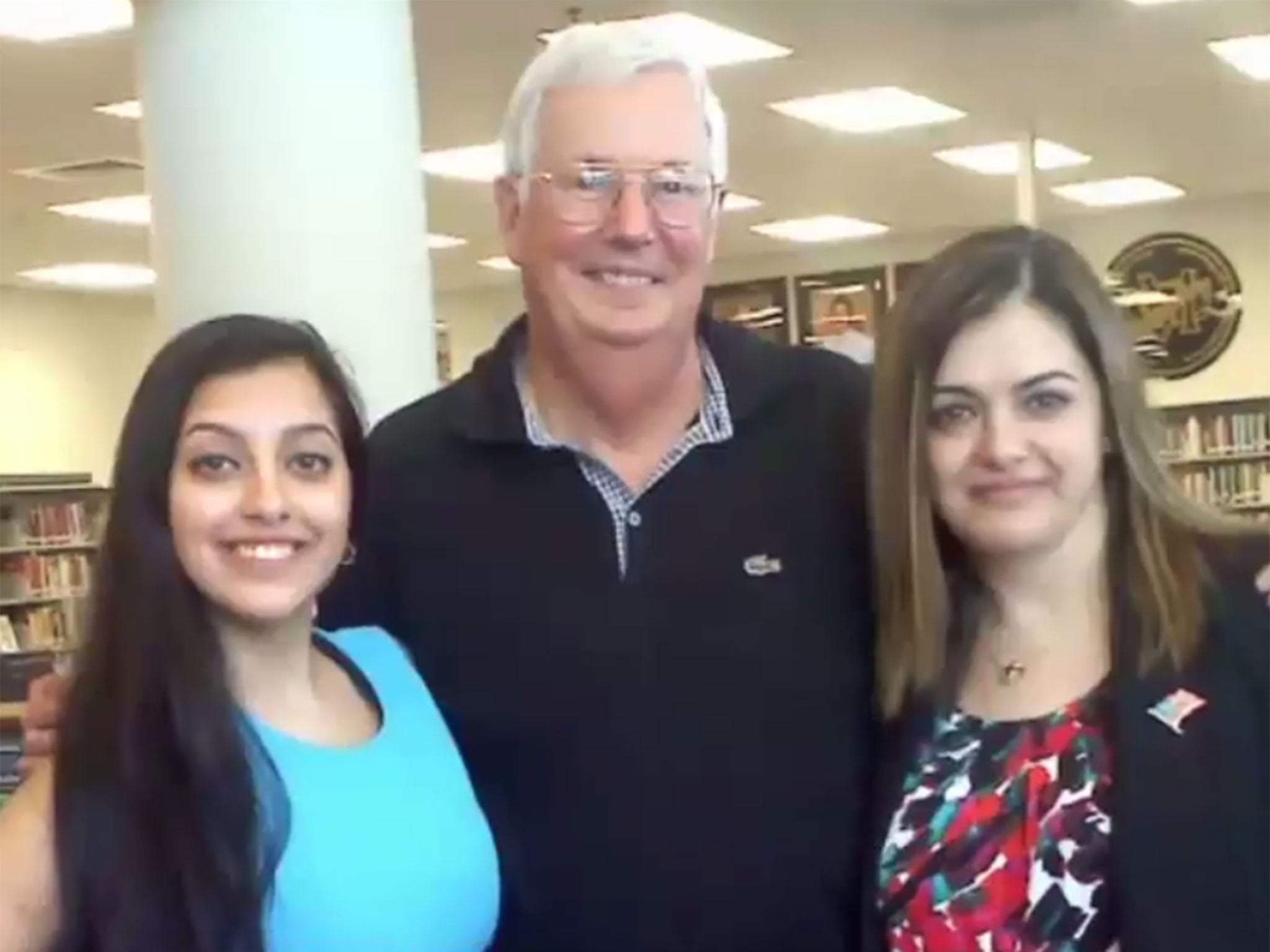 Iraqi Kurdish-born Lava Barwari, left, and US war veteran Lieutenant Colonel Greg Pepin, centre