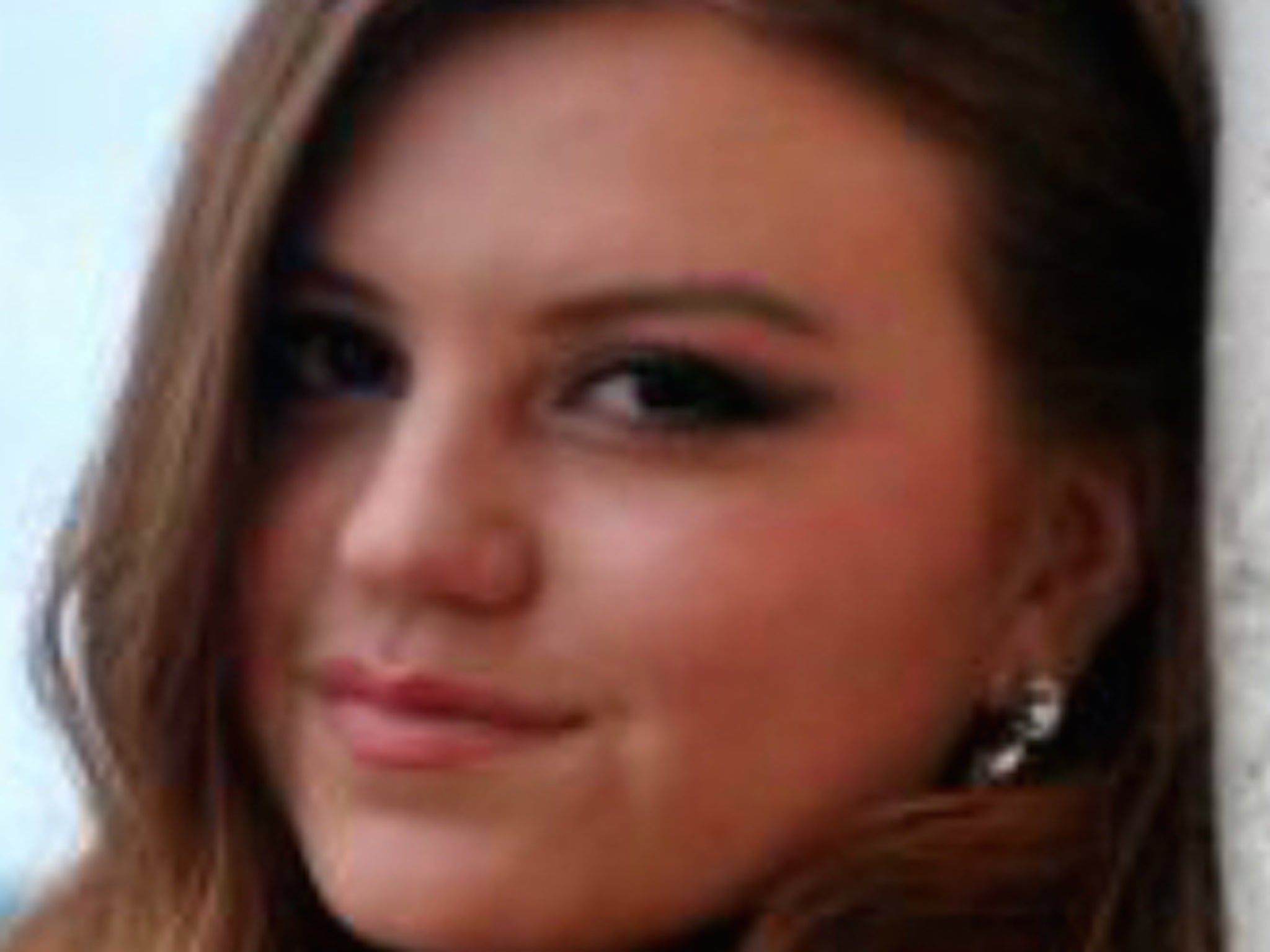 Homecoming Queen swept away in floods while returning from high school prom