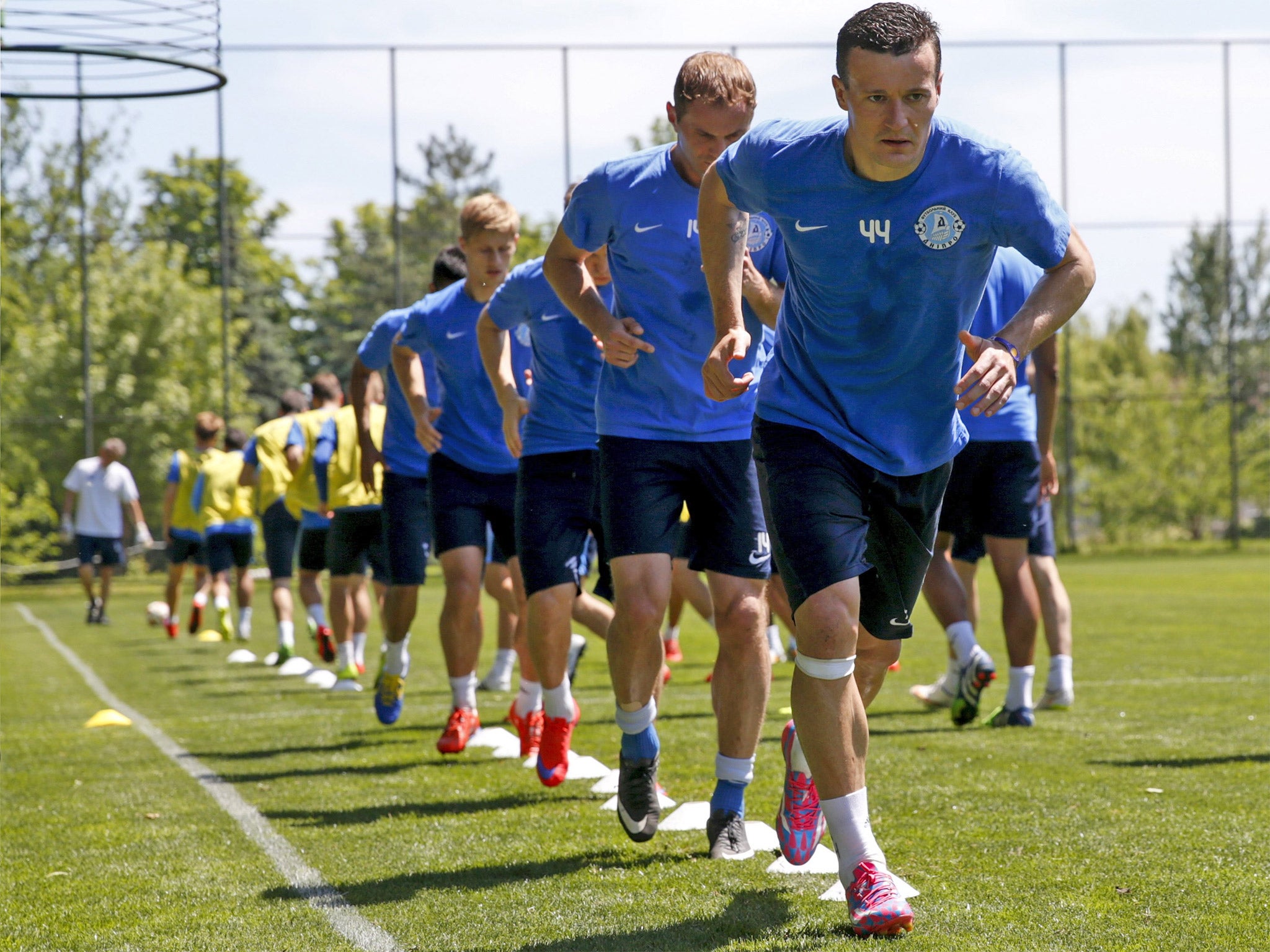 Artem Fedetskiy (front), Dnipro’s right-back, has friends fighting in Ukraine’s war