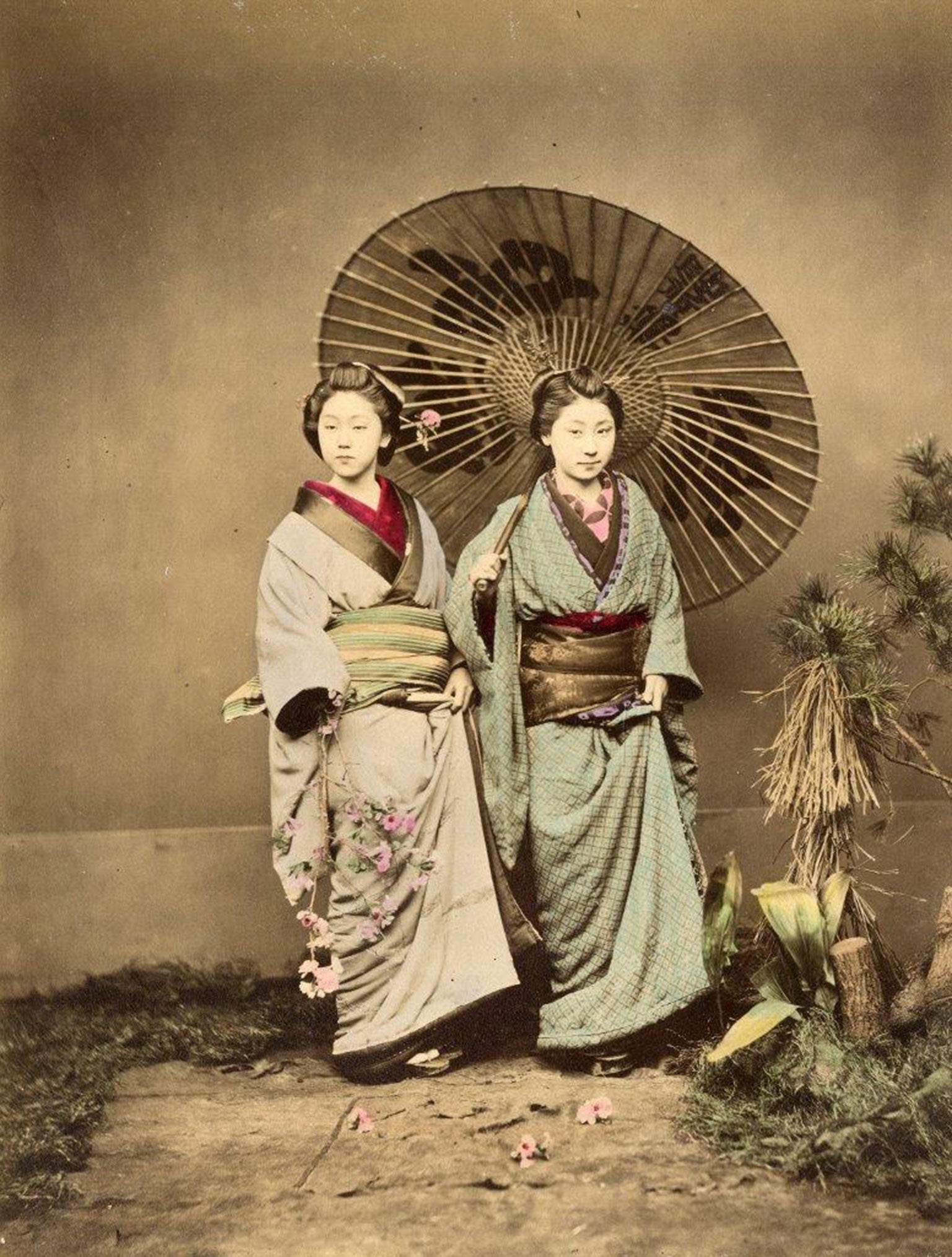 Young women walking with umbrella by Felice Beato, 1865 © : Galerie Verdeau, Paris/The London Photograph Fair