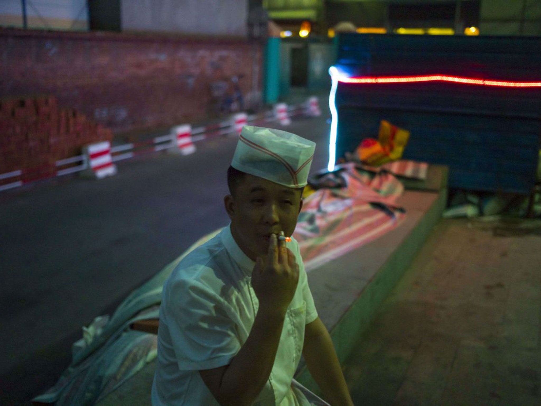 28 per cent of the population in China smokes