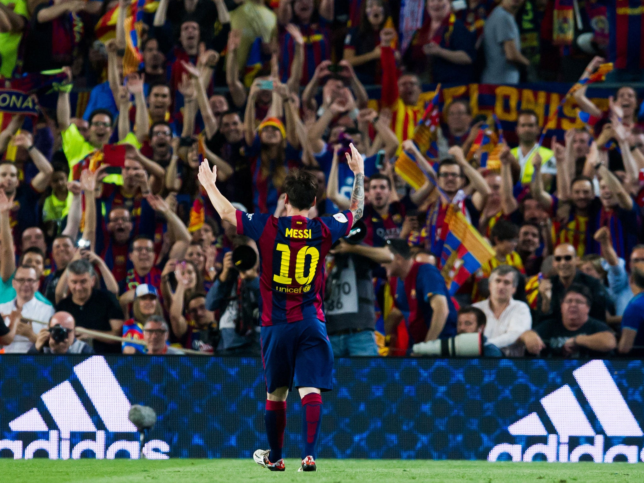 Lionel Messi salutes the Nou Camp crowd during the Copa del Rey final victory for Barcelona