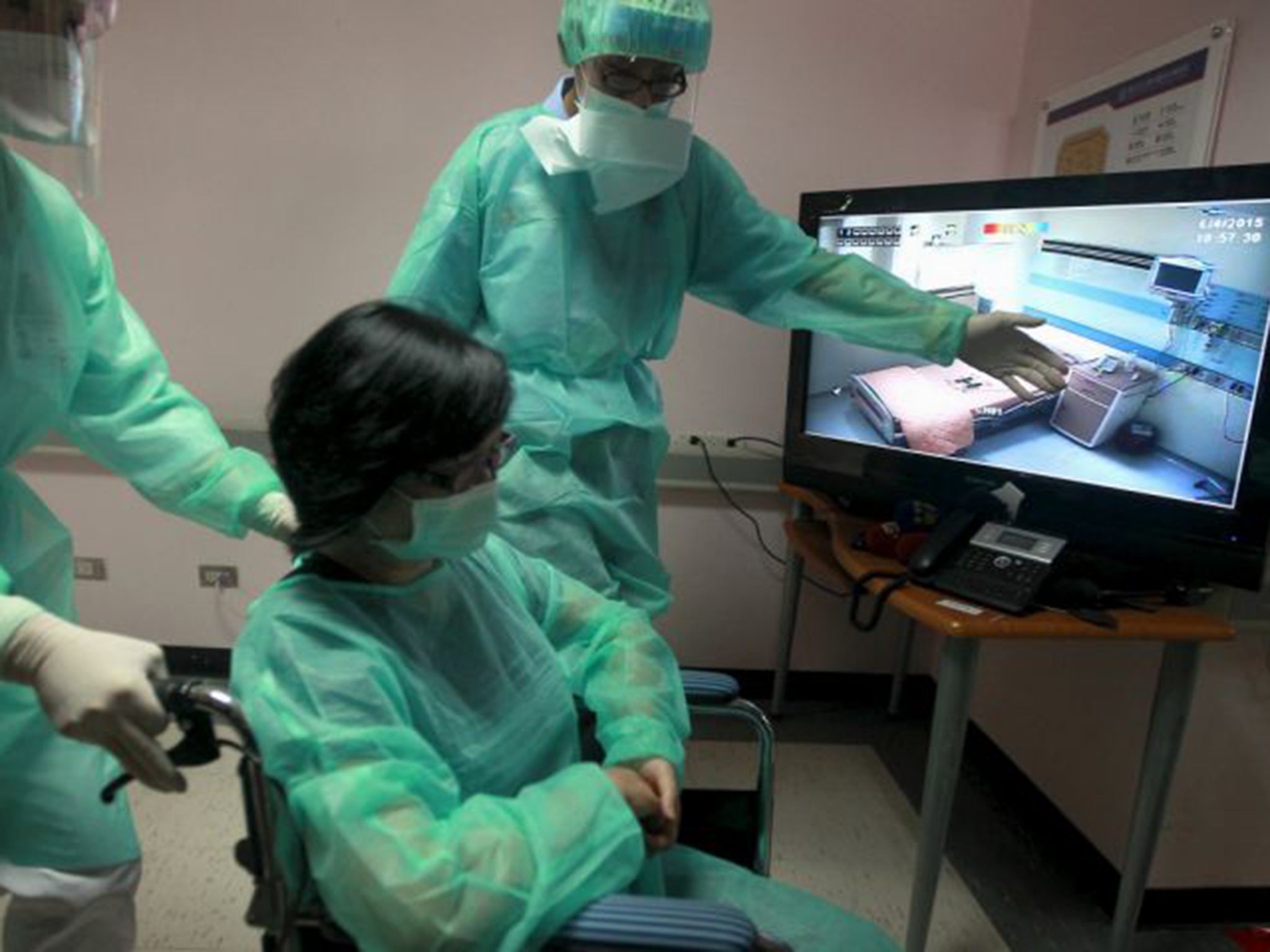 Staff at the Taipei City Hospital in Taiwan prepare for Mers, which has been subjected to little medical research