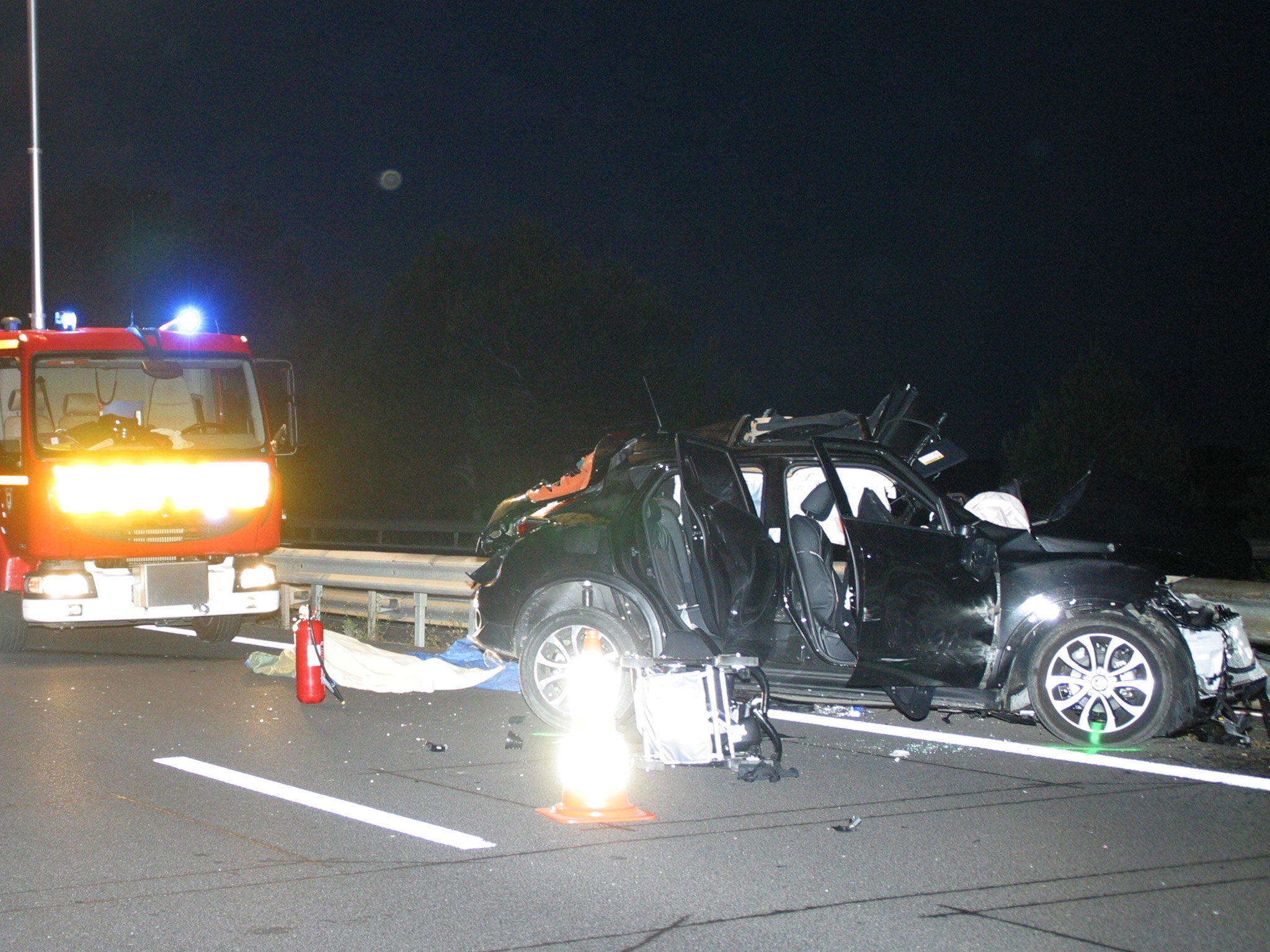 Former All Blacks flanker Jerry Collins and his partner died after their car was struck by a bus