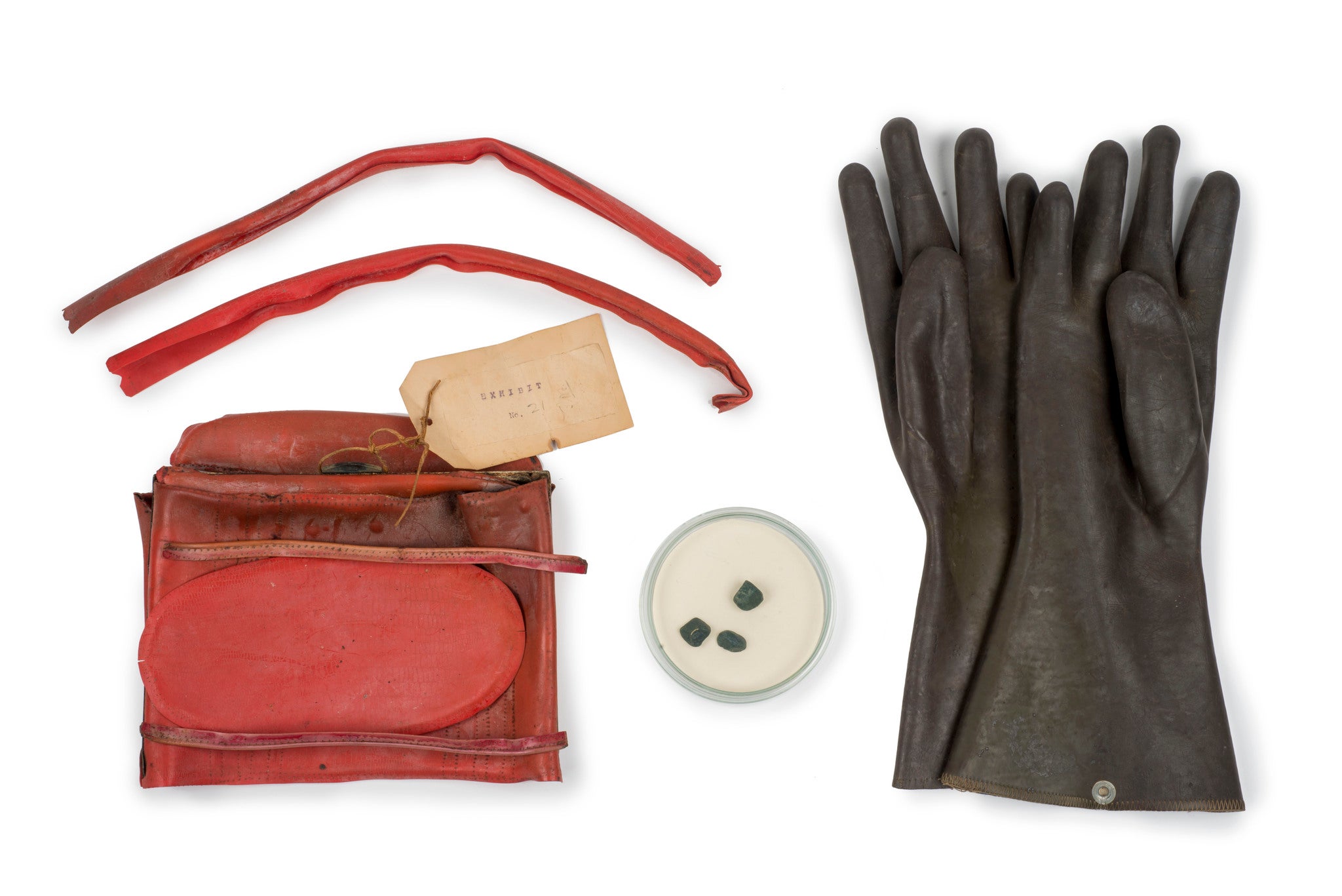 Items related to the Acid Bath Murders of 1949, including the victim's gallstones