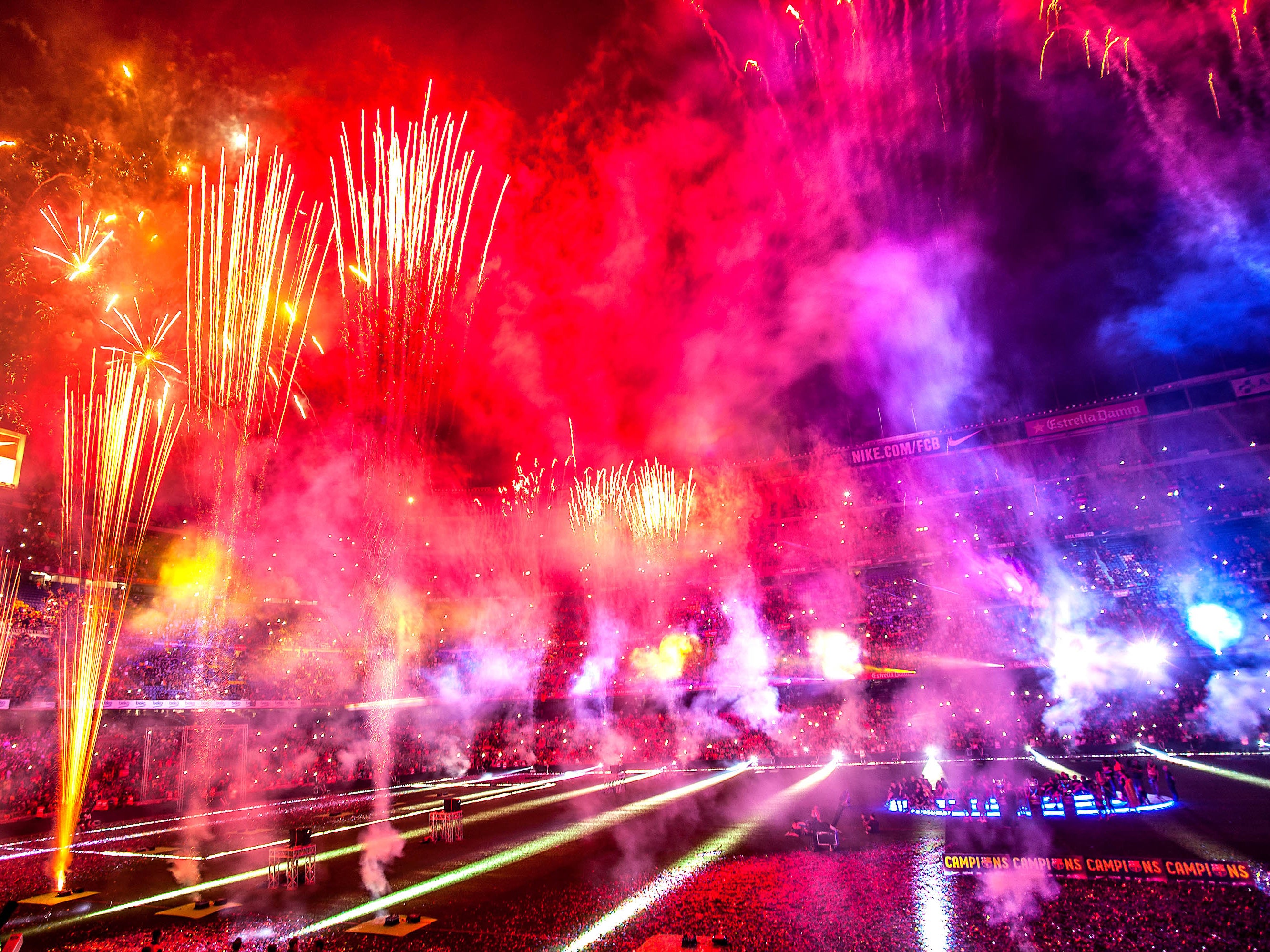 Barcelona squad return to spectacular fireworks display