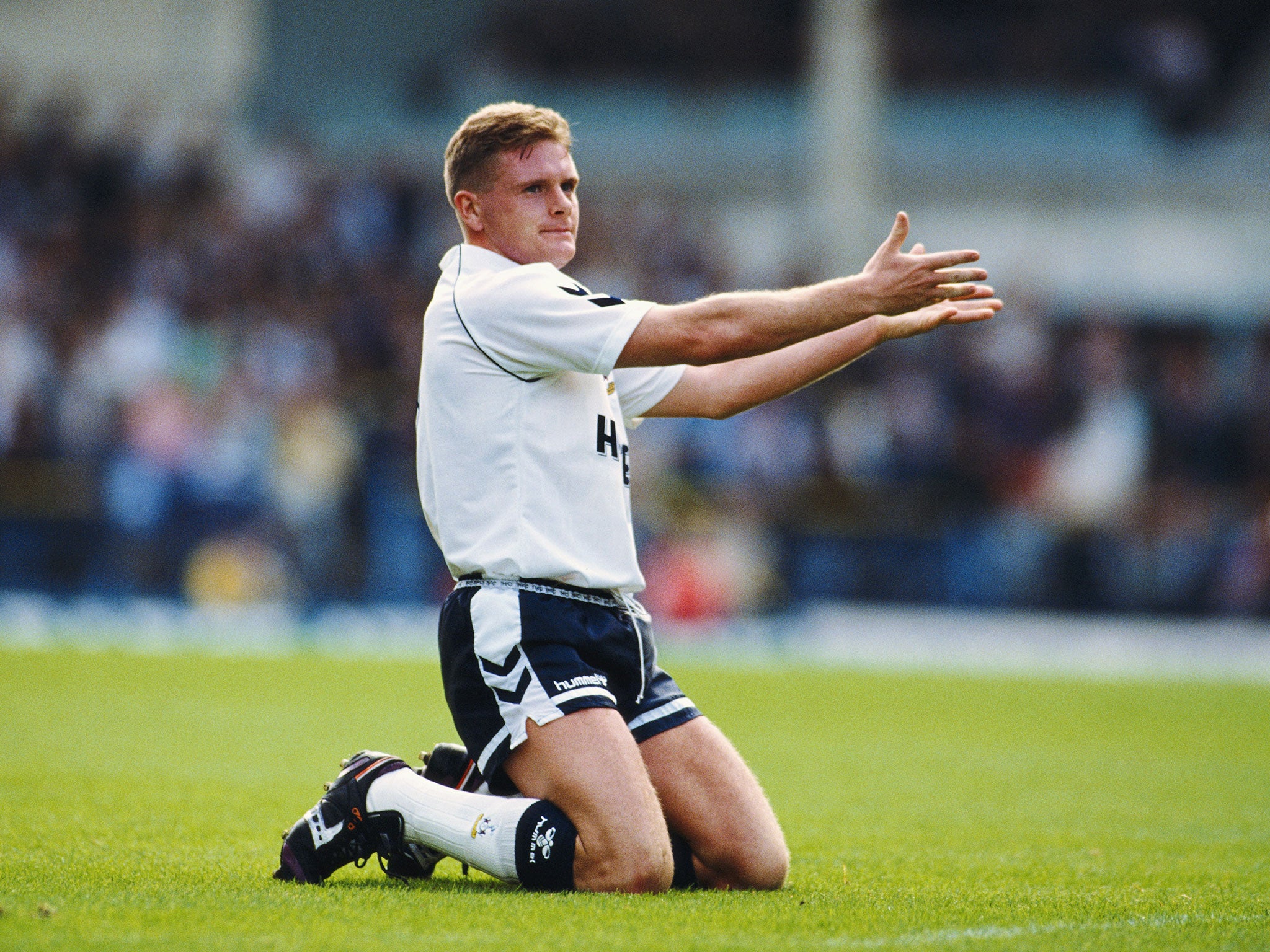 Gascoigne in action for Spurs in 1989