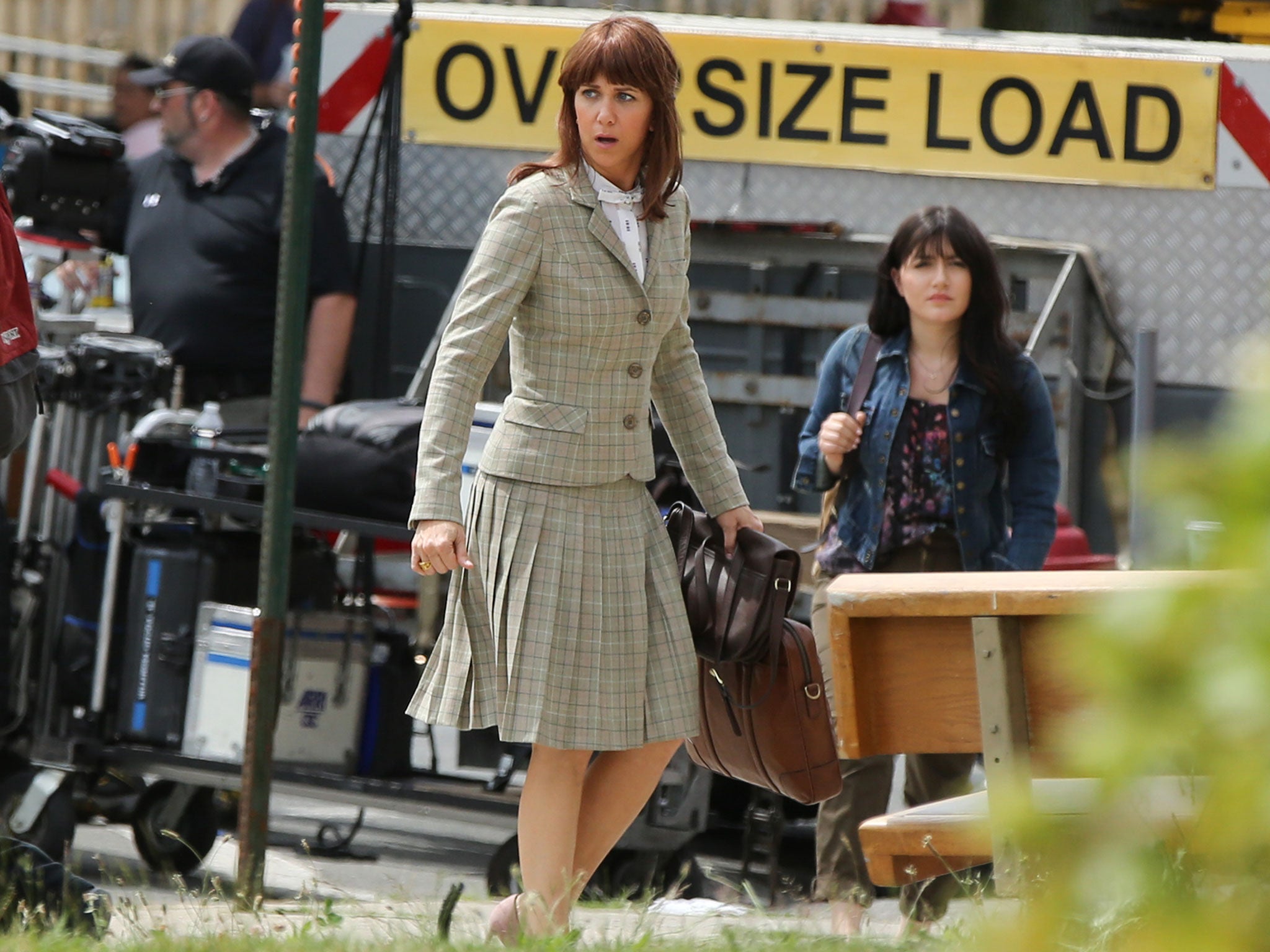 Kristin Wiig shoots Paul Feig's Ghostbusters in Boston