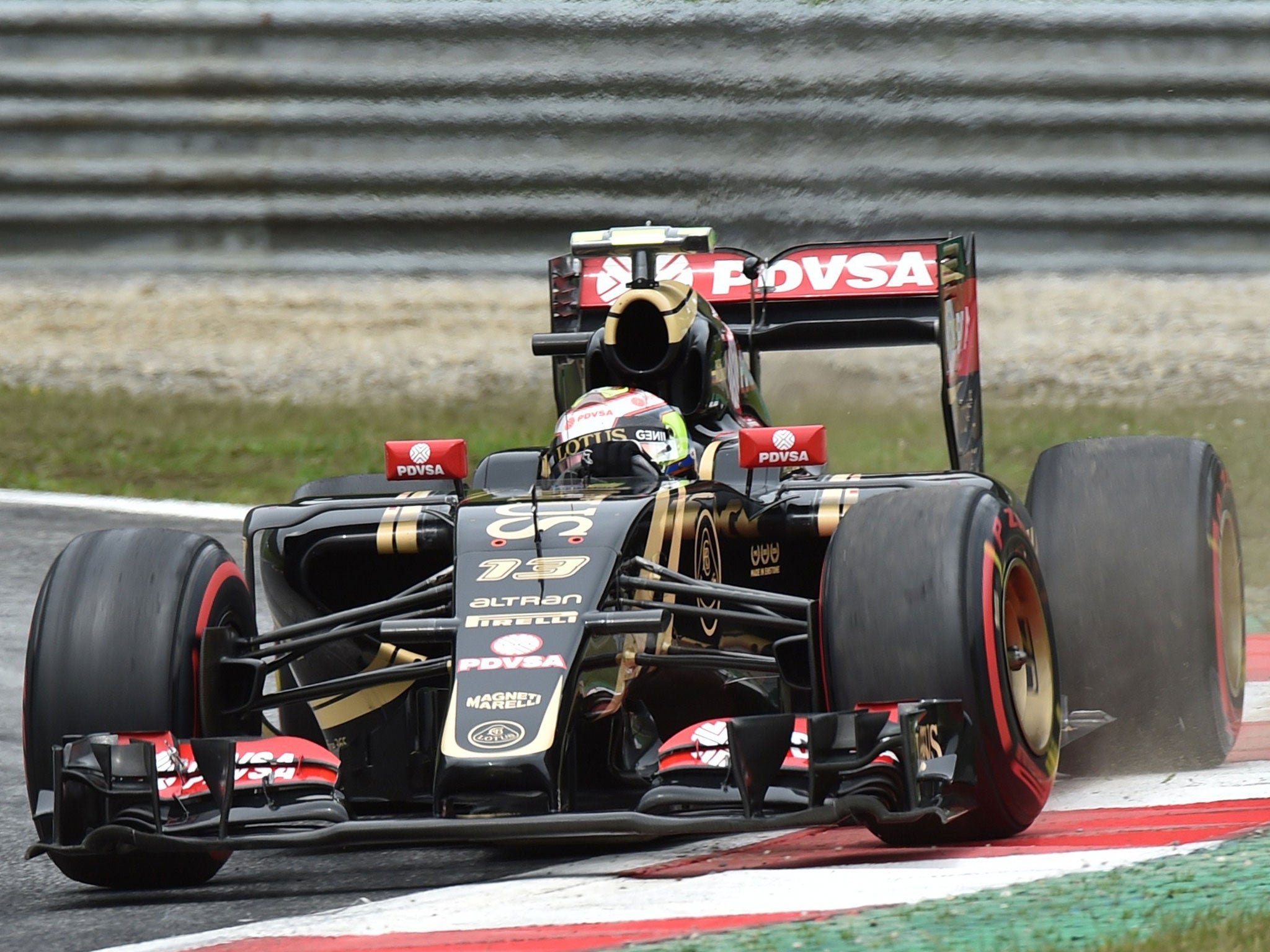 Pastor Maldonado runs wide as he is eliminated in Q2