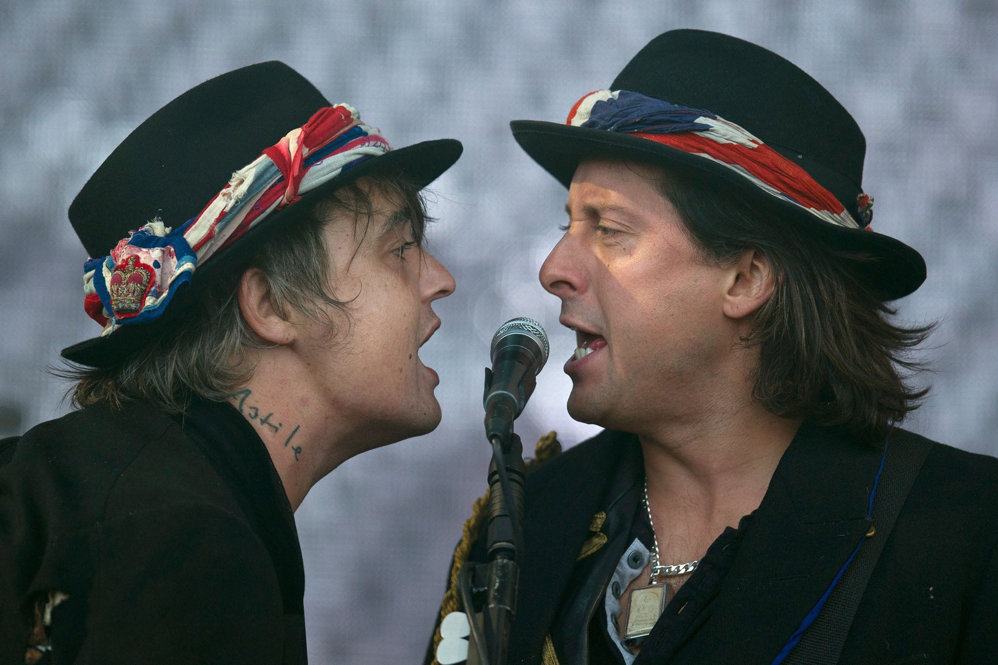 Pete Doherty and Carl Barat perform at Glastonbury 2015