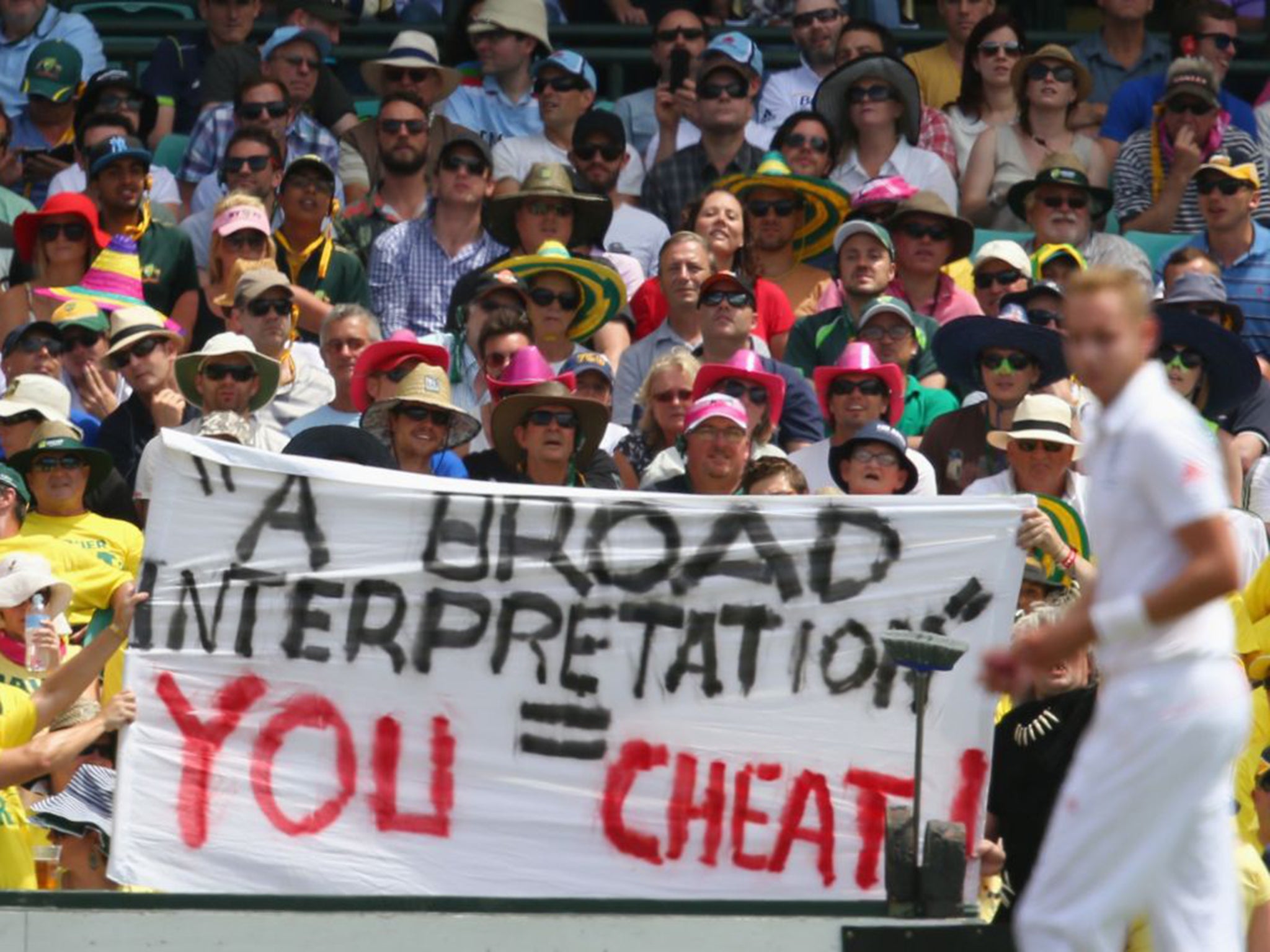 Broad is vilified by Australian crowds for perceived cheating